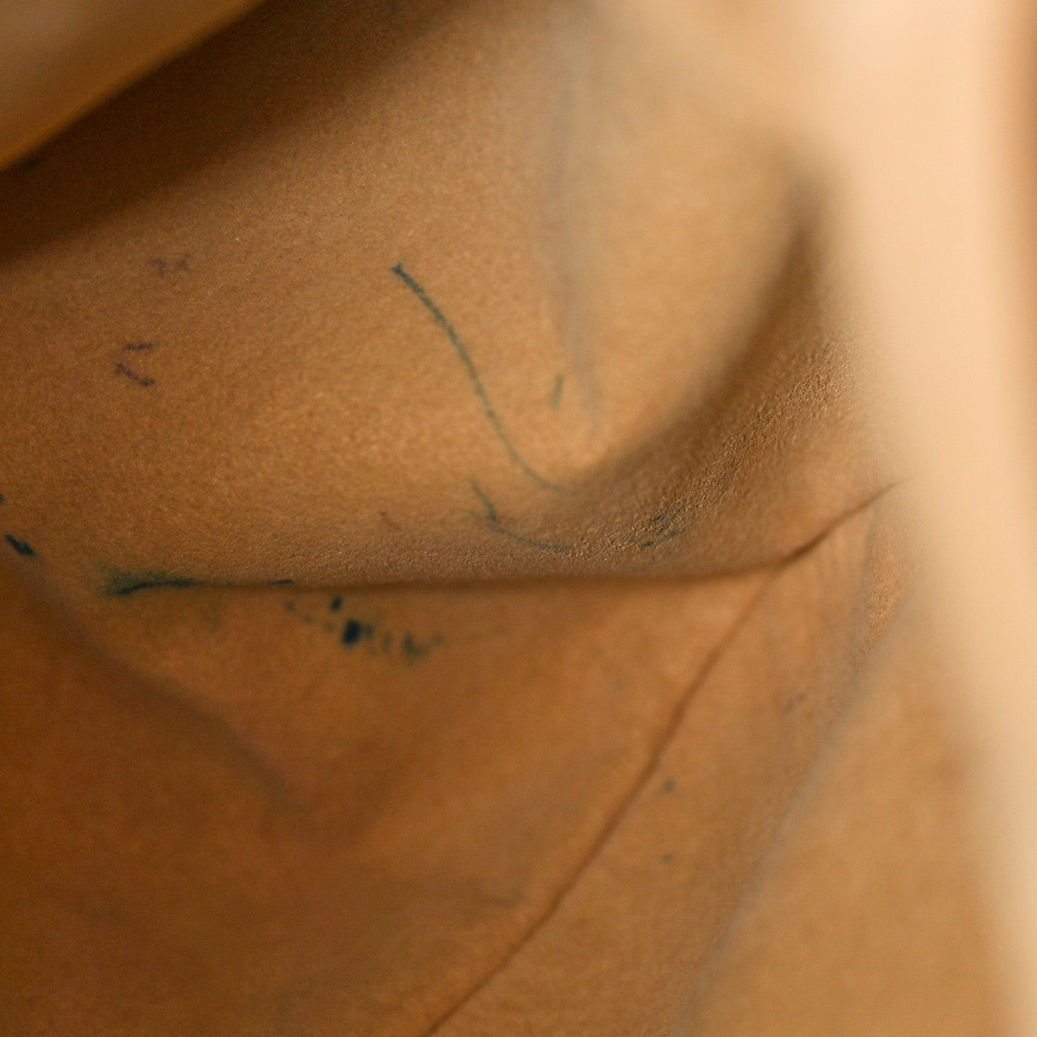 Louis Vuitton Monogram Artsy MM 13 of 14