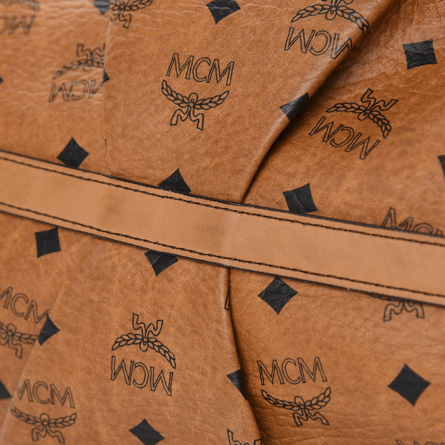 Visetos Shoulder Bag Cognac