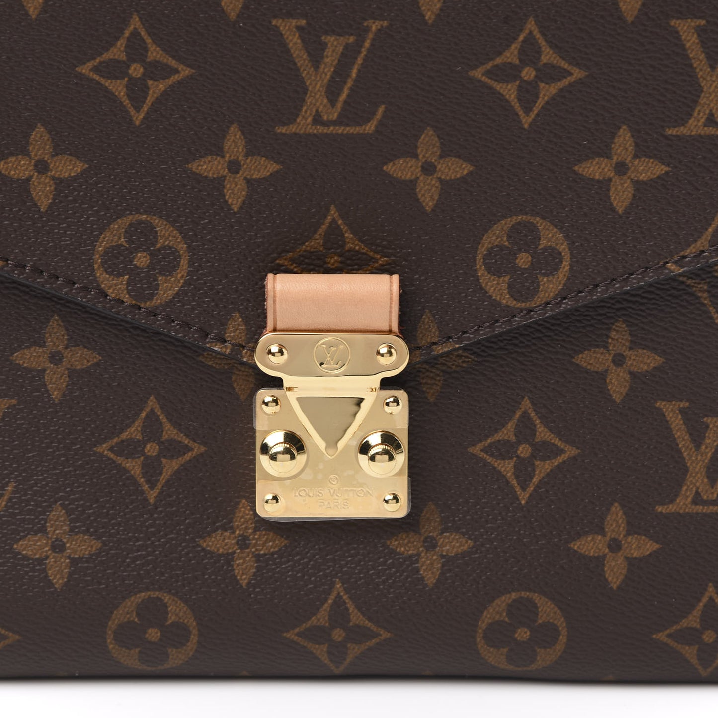 Monogram Pochette Metis