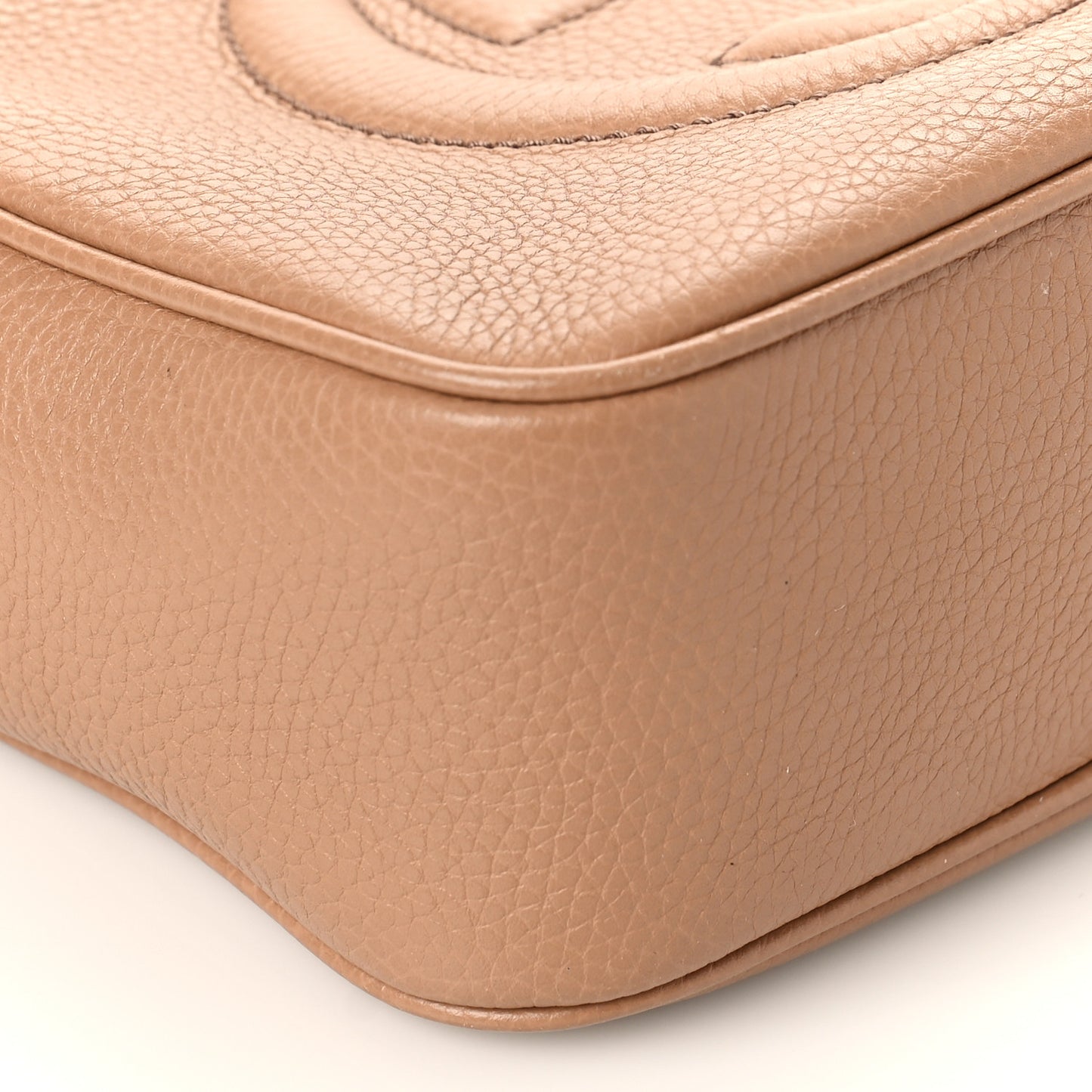 Pebbled Calfskin Small Soho Disco Bag Camelia