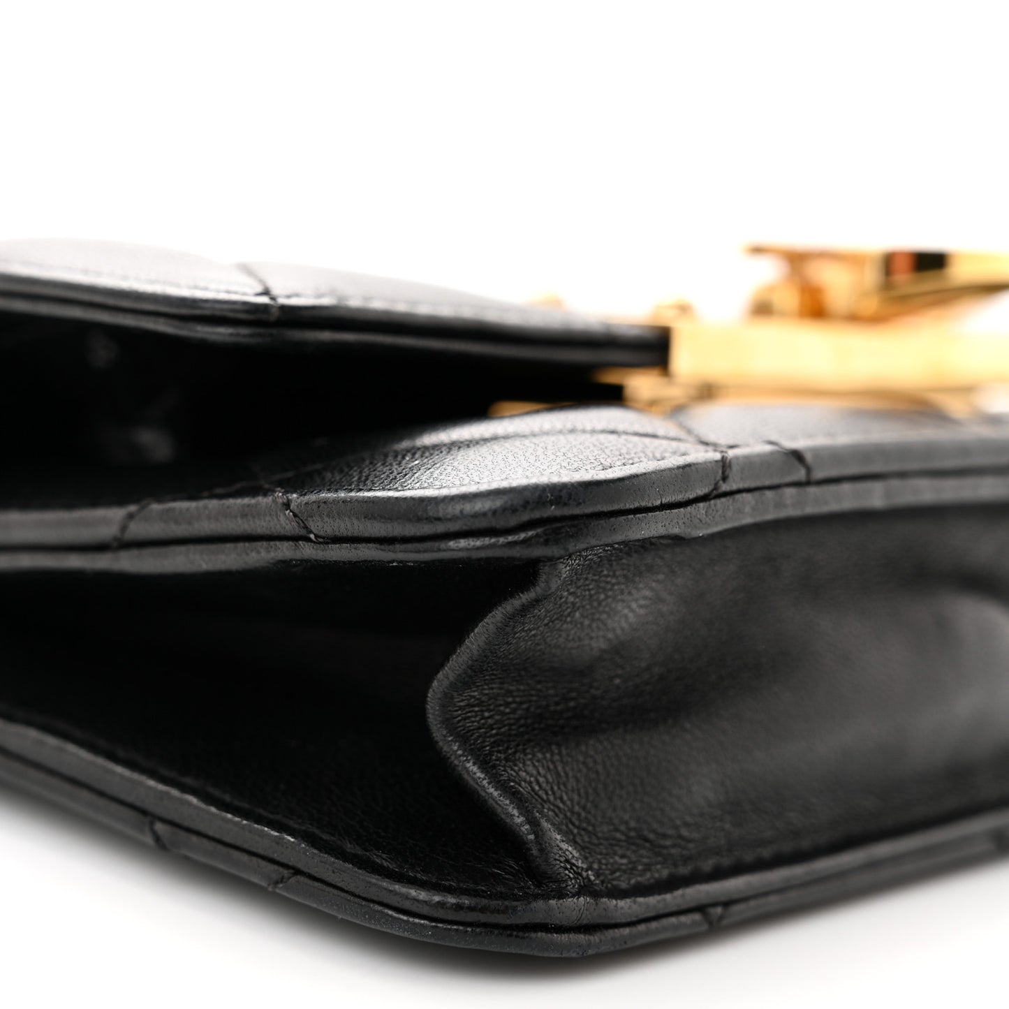 Lambskin Quilted Golden Class Wallet on Chain WOC Black