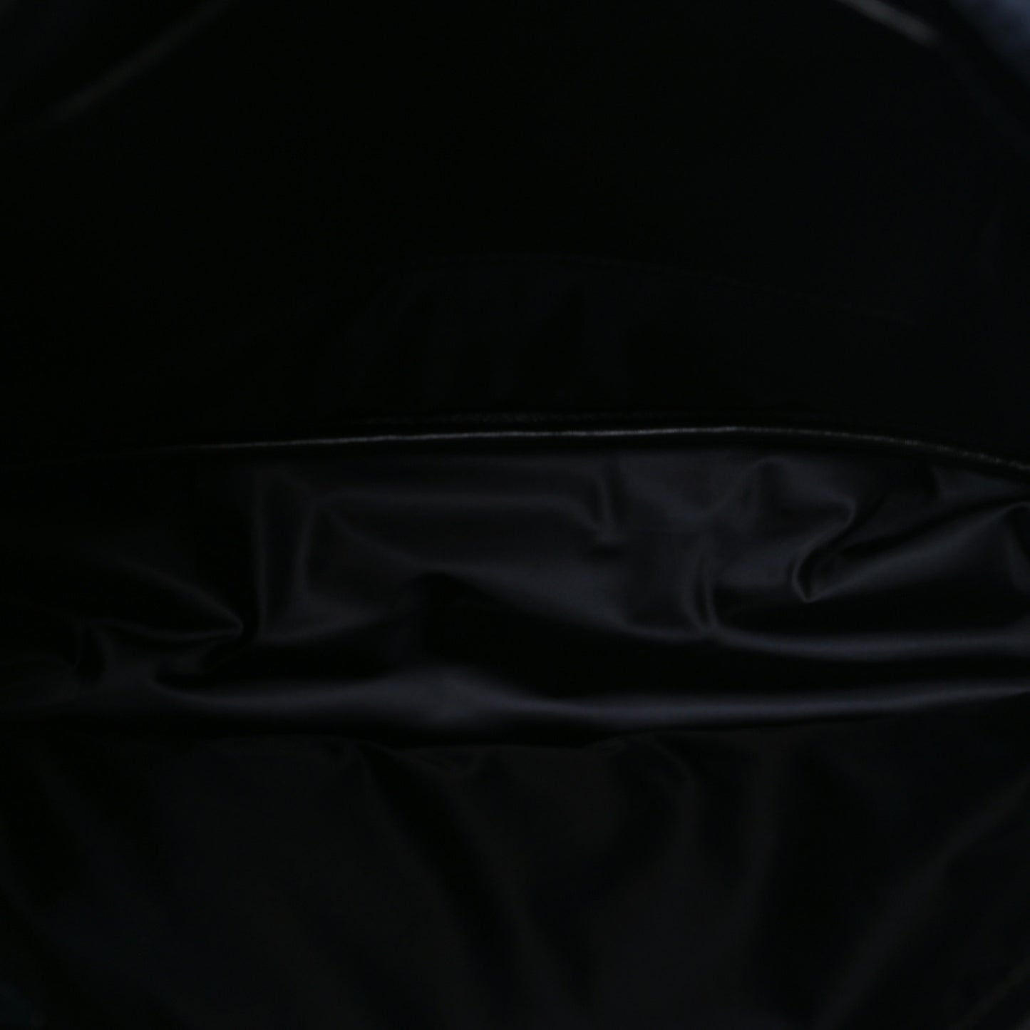 Econyl Nylon Niki Messenger Black
