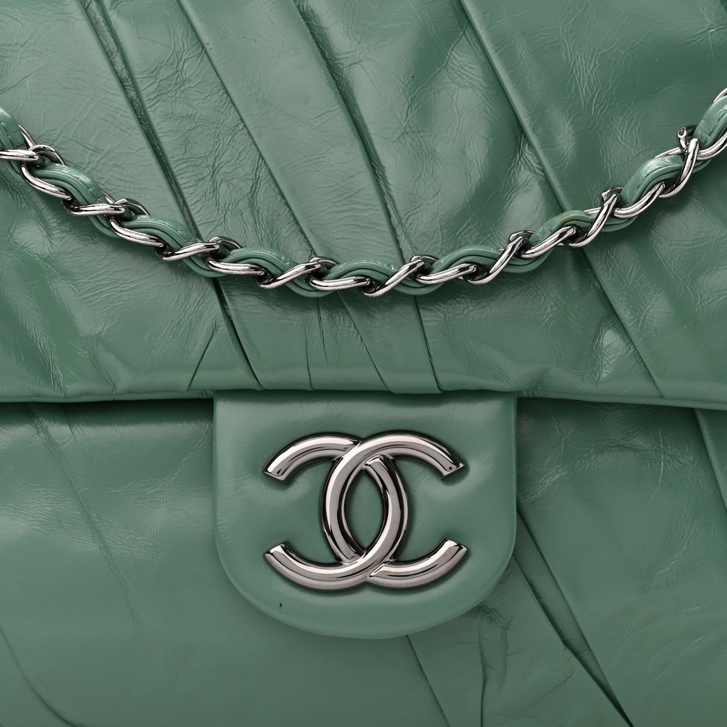 Glazed Calfskin Twisted Maxi Flap Green