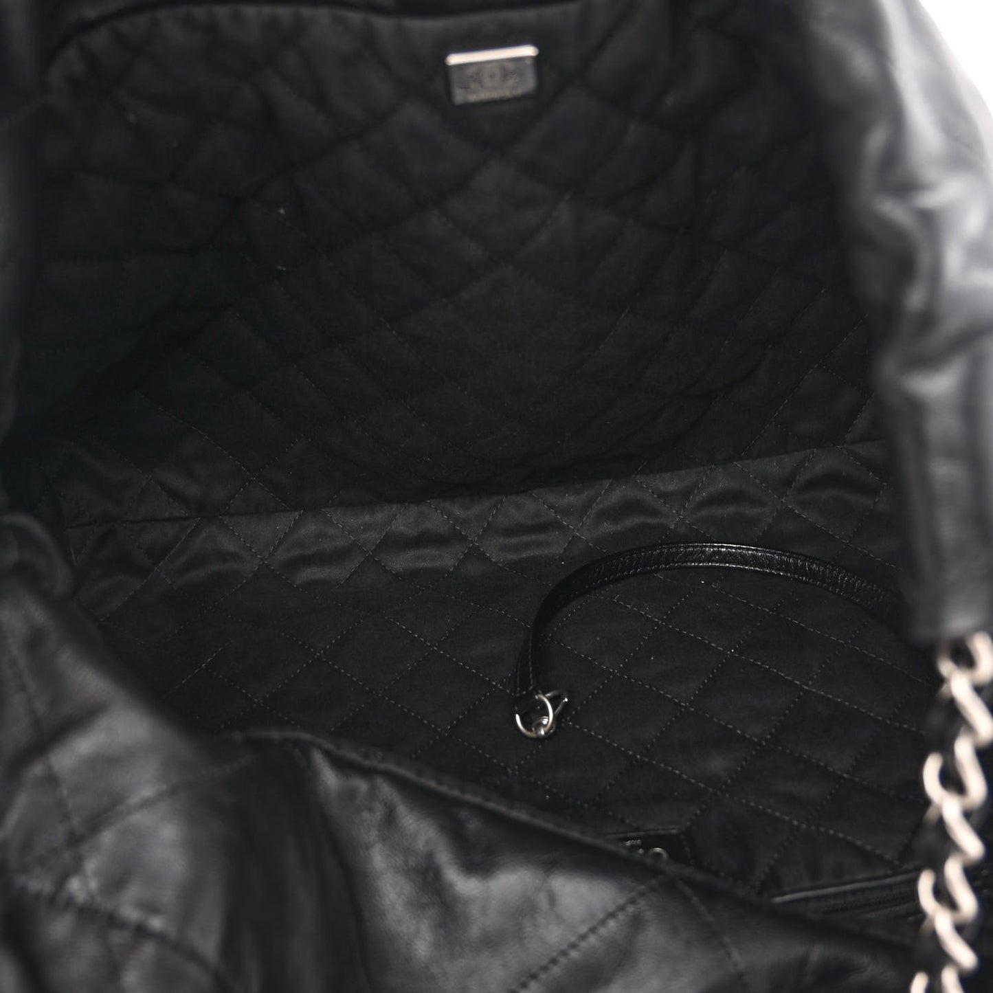 Shiny Calfskin Quilted Chanel 22 Black