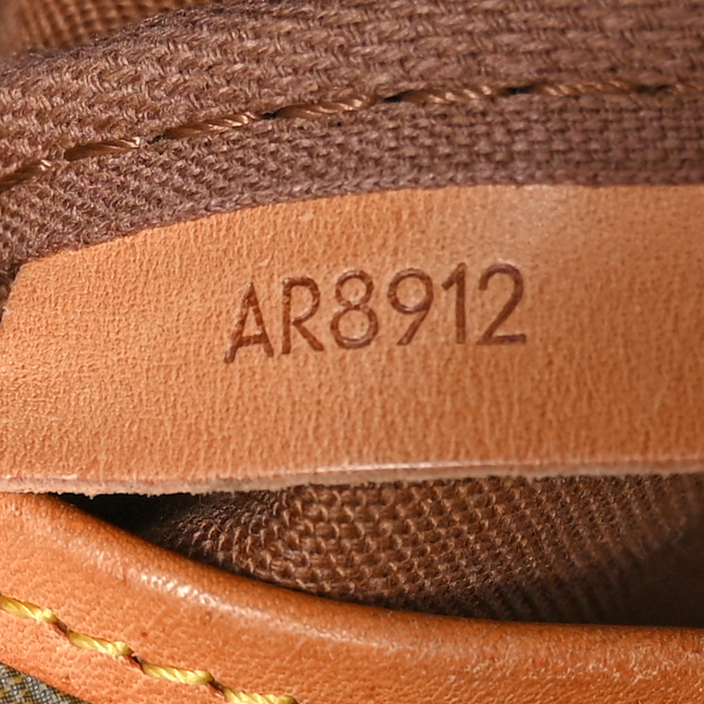 Monogram Saumur 43