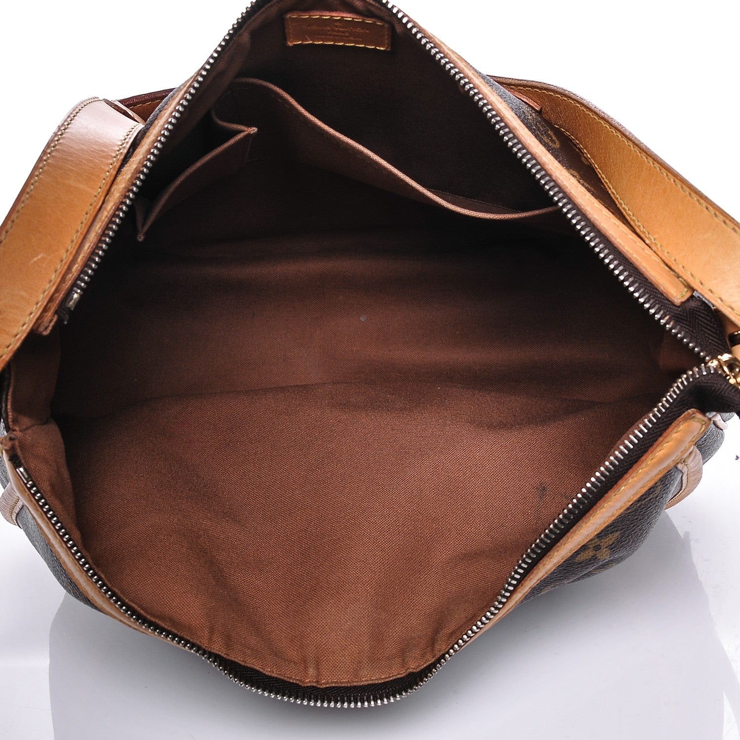 Louis Vuitton Monogram Tulum GM 5 of 7