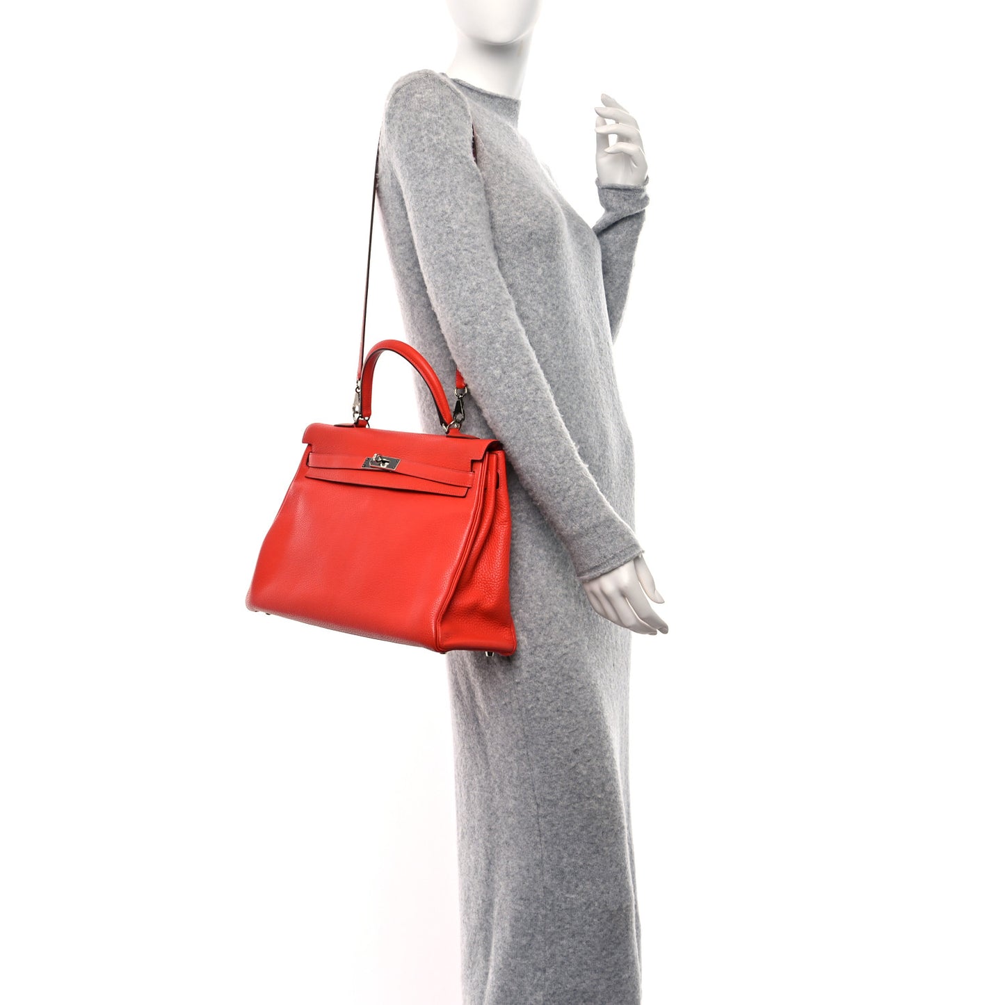 Taurillon Clemence Kelly Retourne 35 Capucine