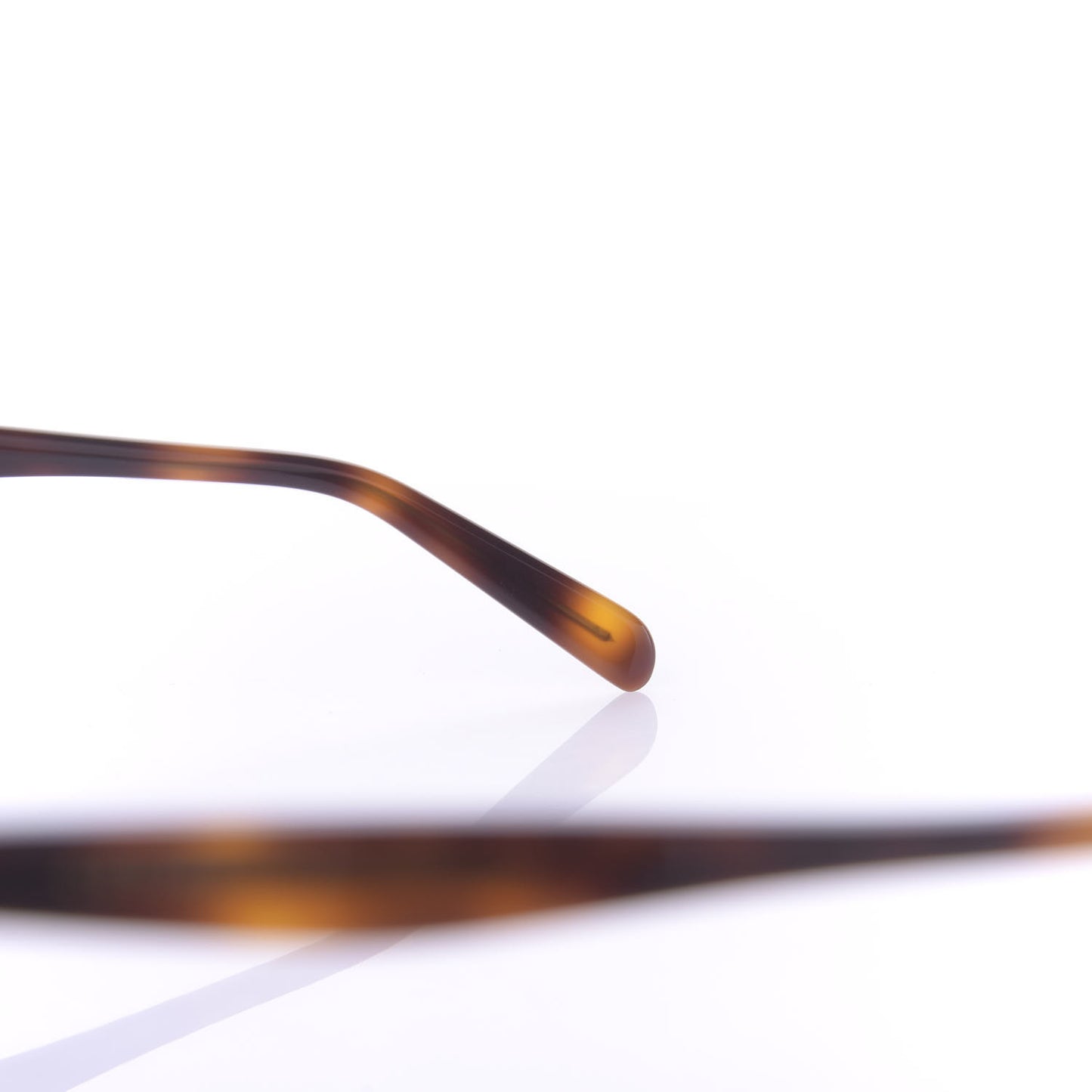 Thin Mary Sunglasses CL 41068/S Tortoise