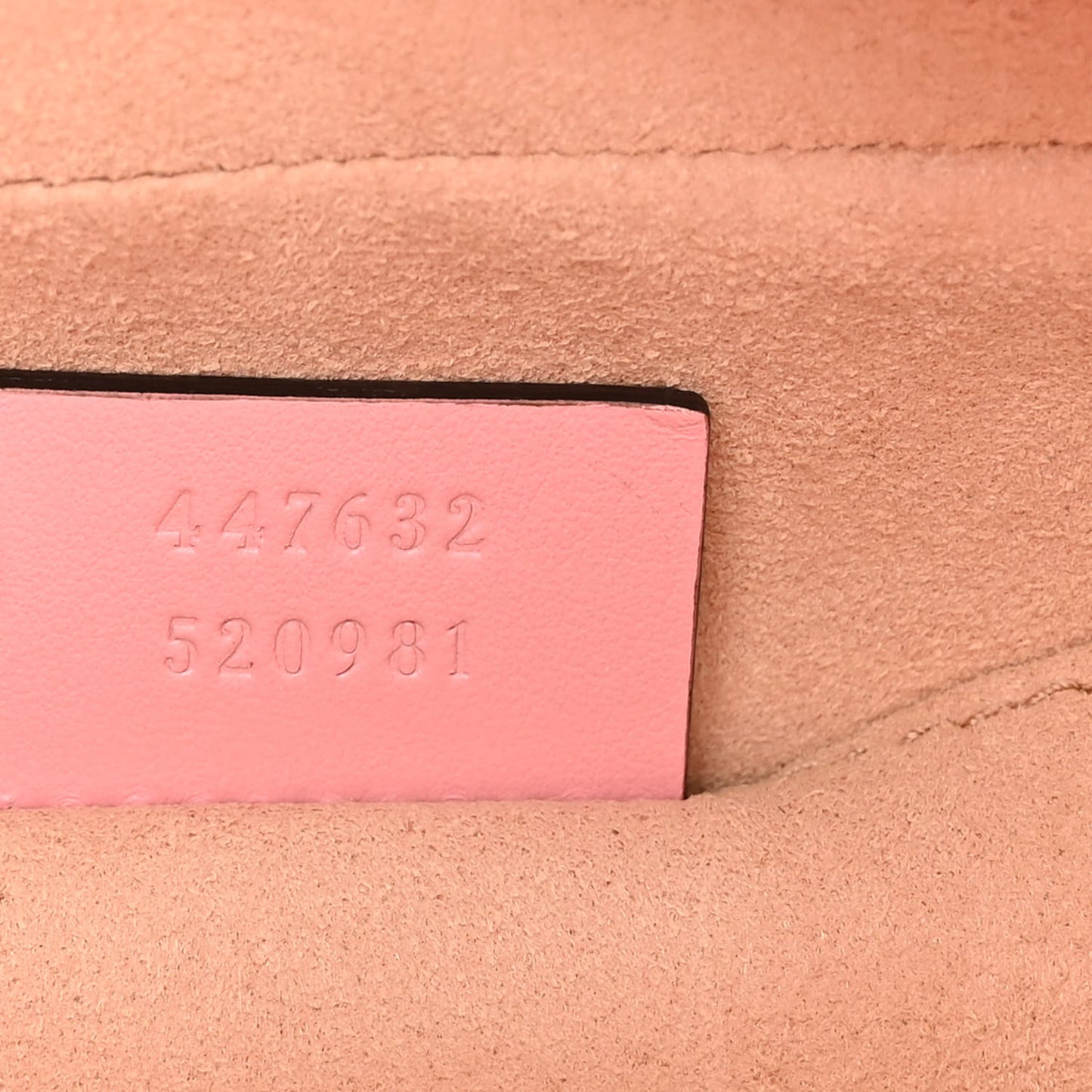 Calfskin Matelasse Small GG Marmont Chain Shoulder Bag Wild Rose