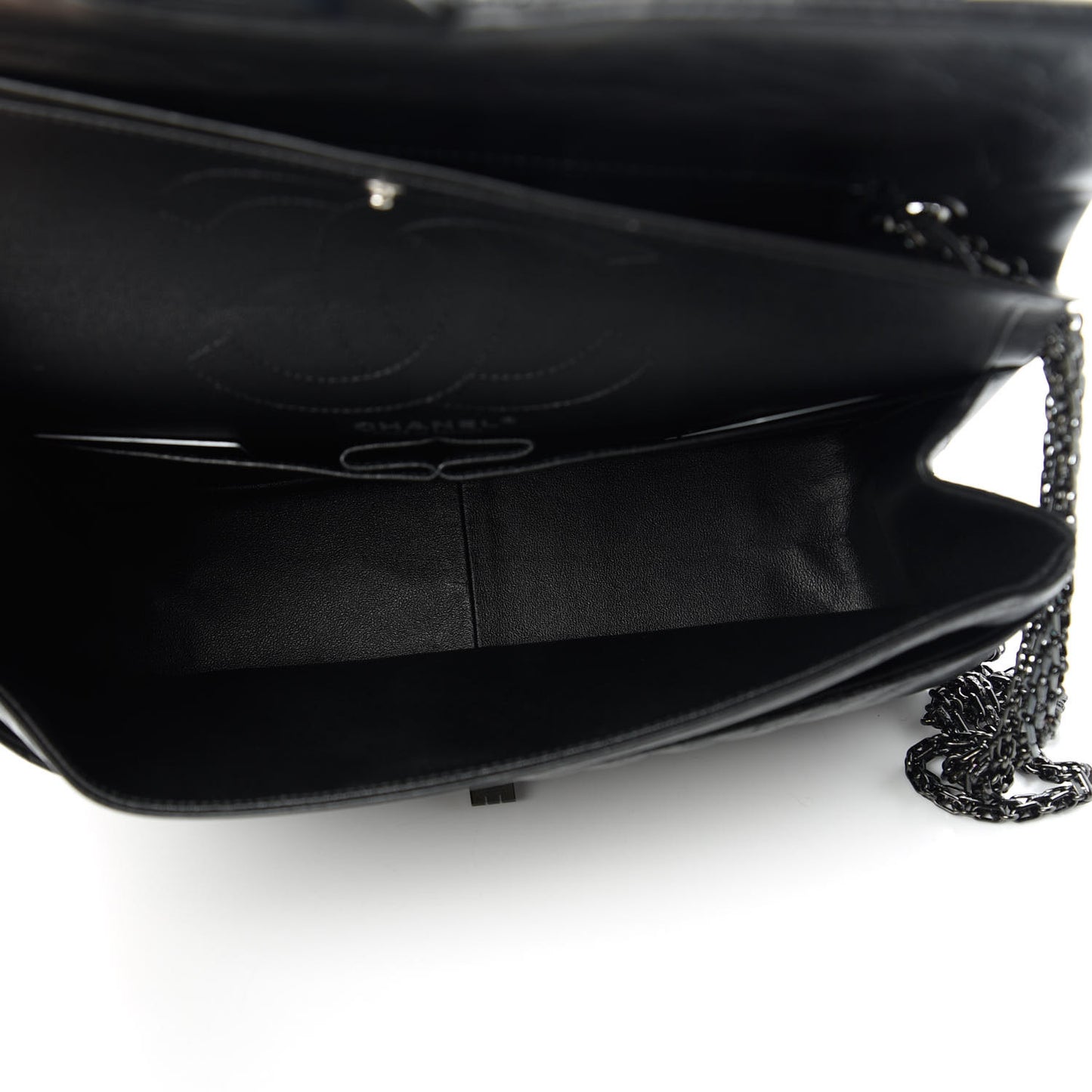 Aged Calfskin Chevron Quilted 2.55 Reissue 226 So Black
