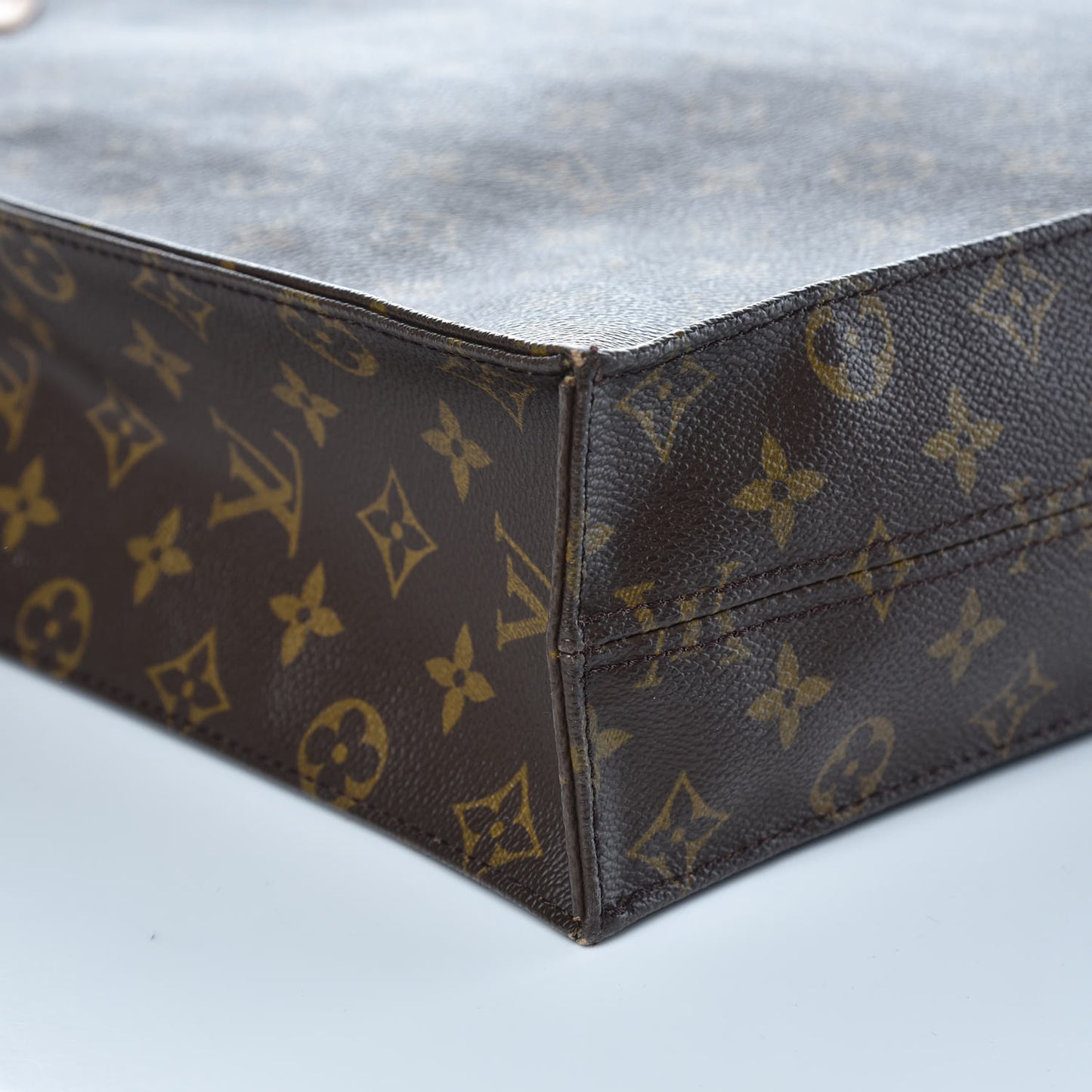Monogram Sac Plat