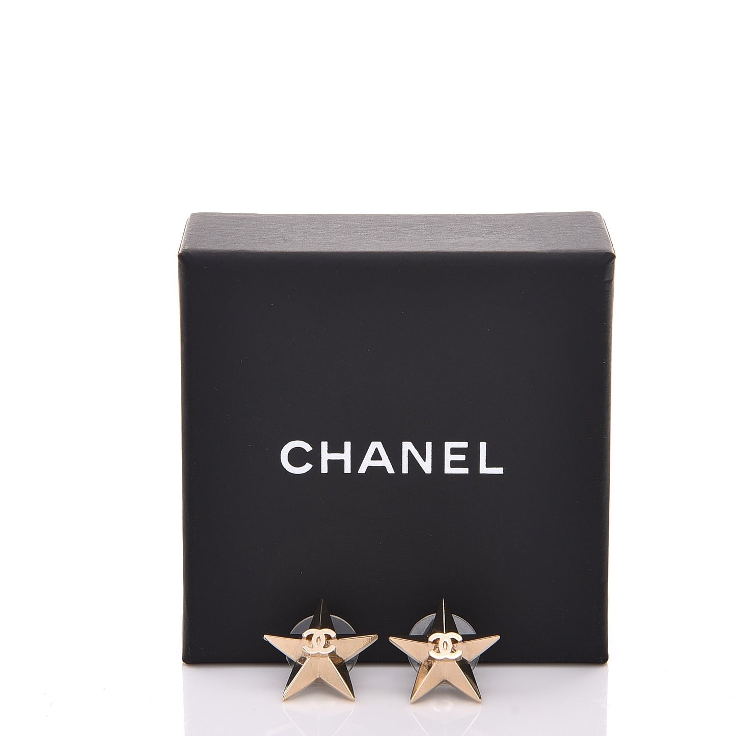 Metal CC Star Earrings Gold