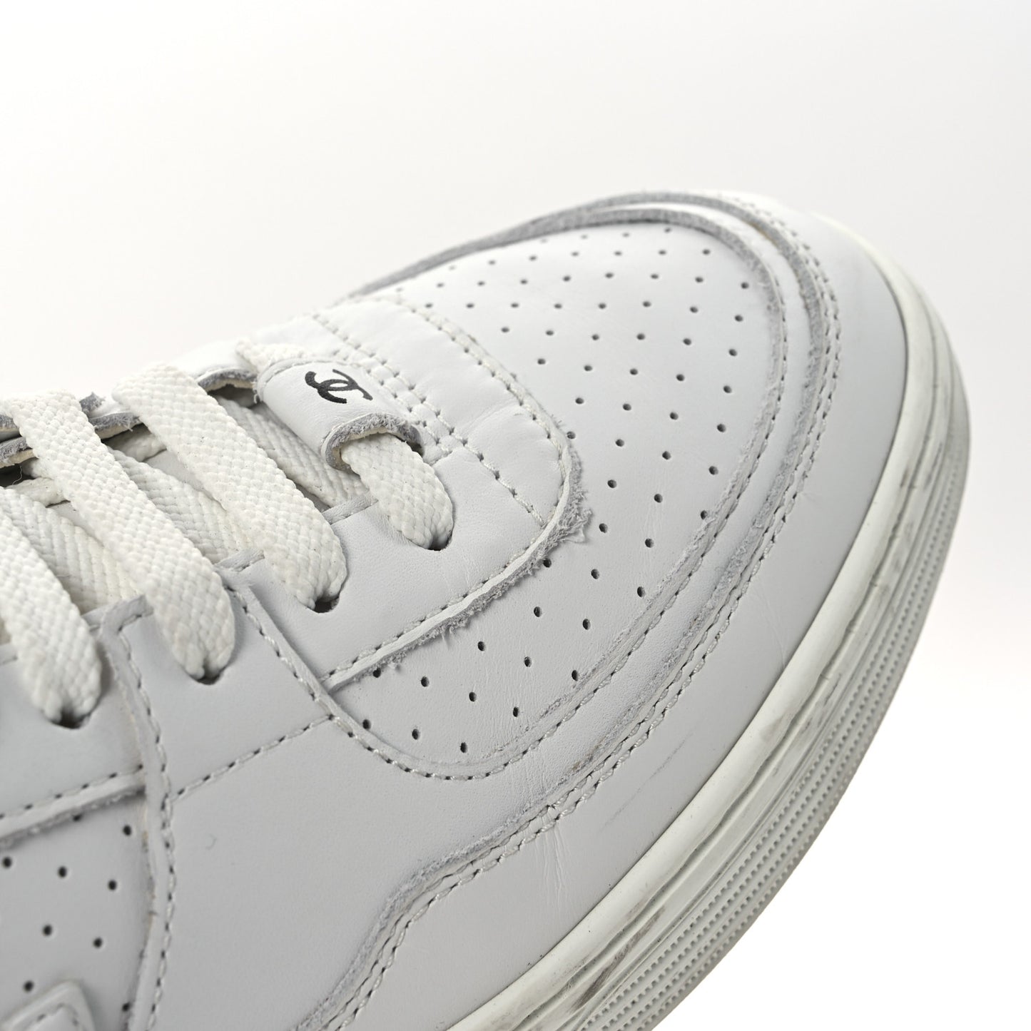 Calfskin Womens CC Sneakers 39.5 White