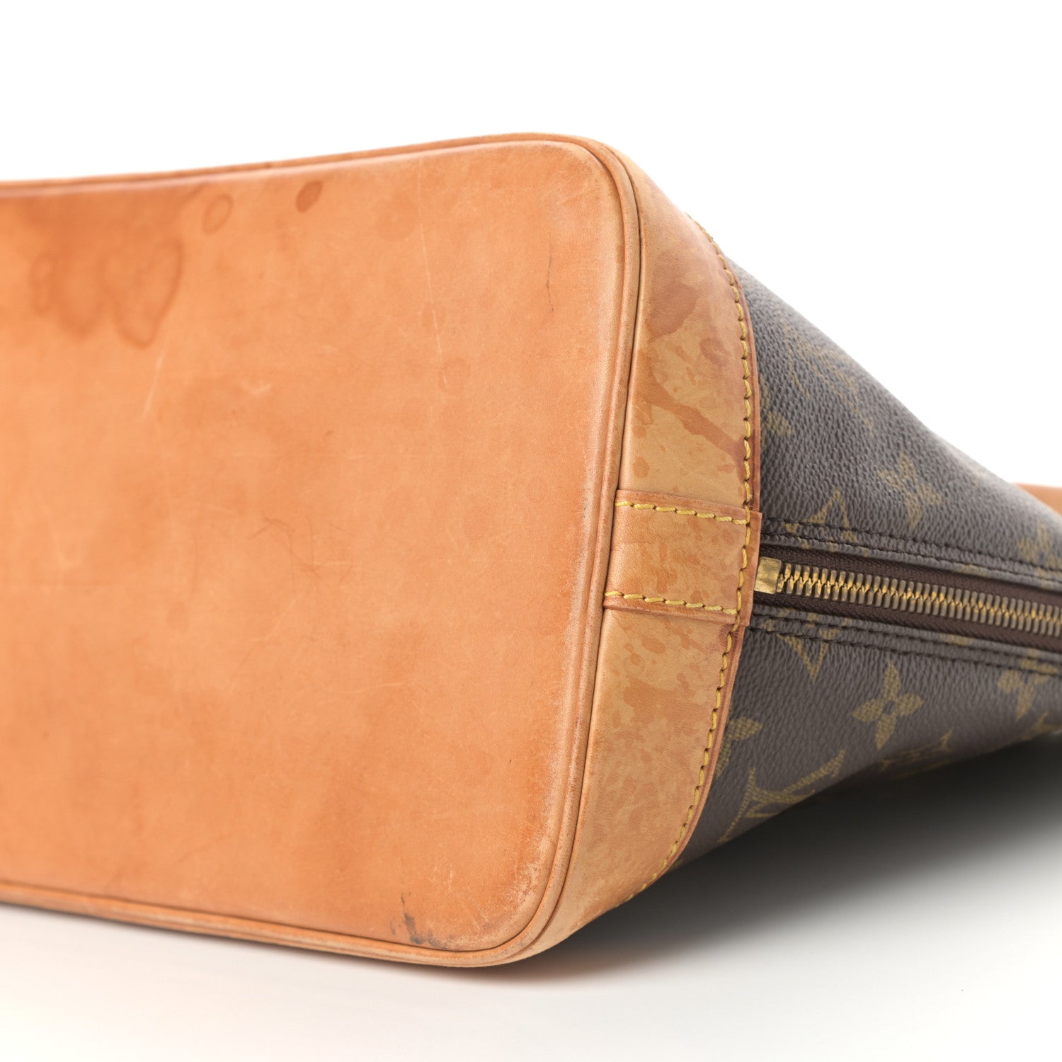 Louis Vuitton Monogram Alma PM 7 of 8