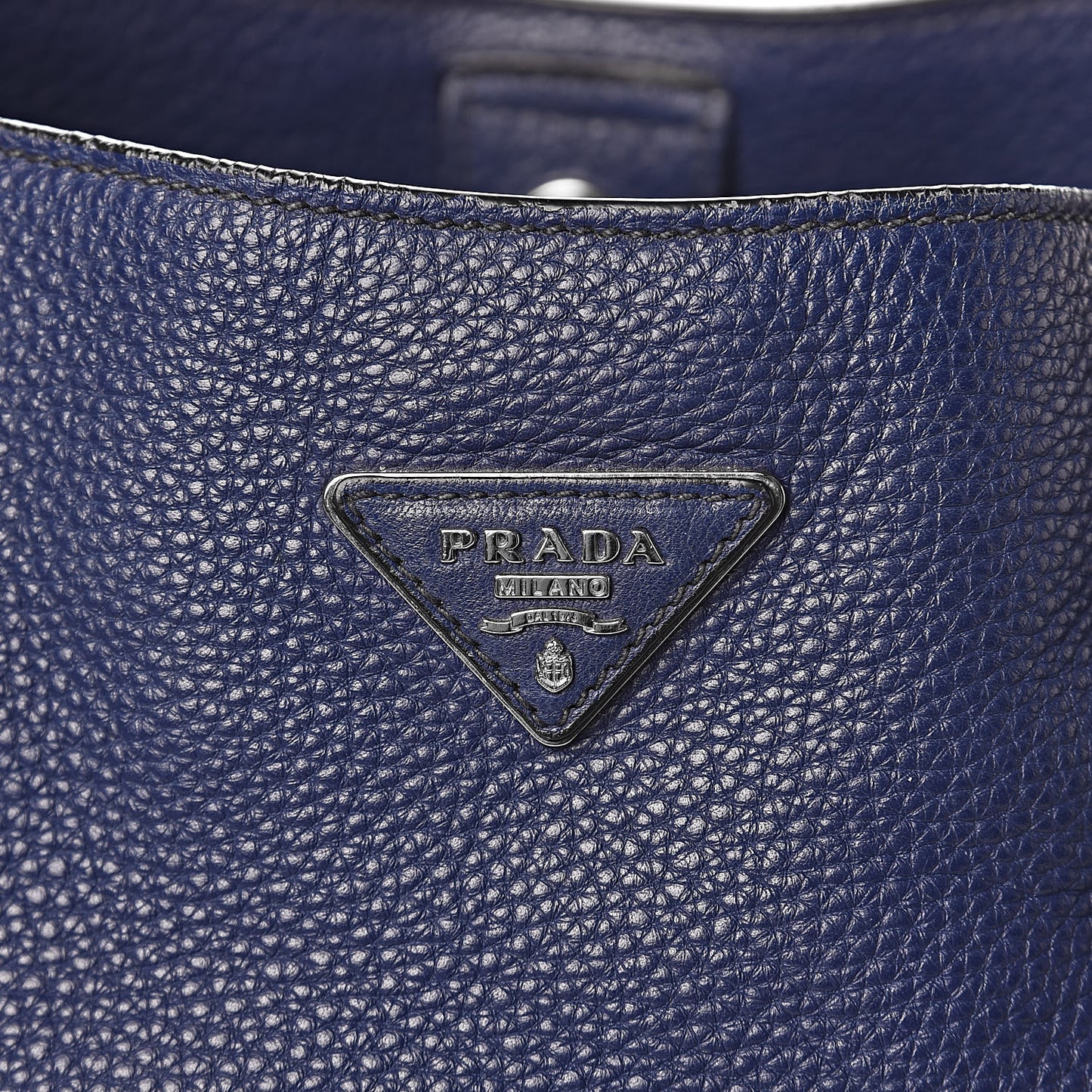 Vitello Daino Side Pocket Tote Inchiostro