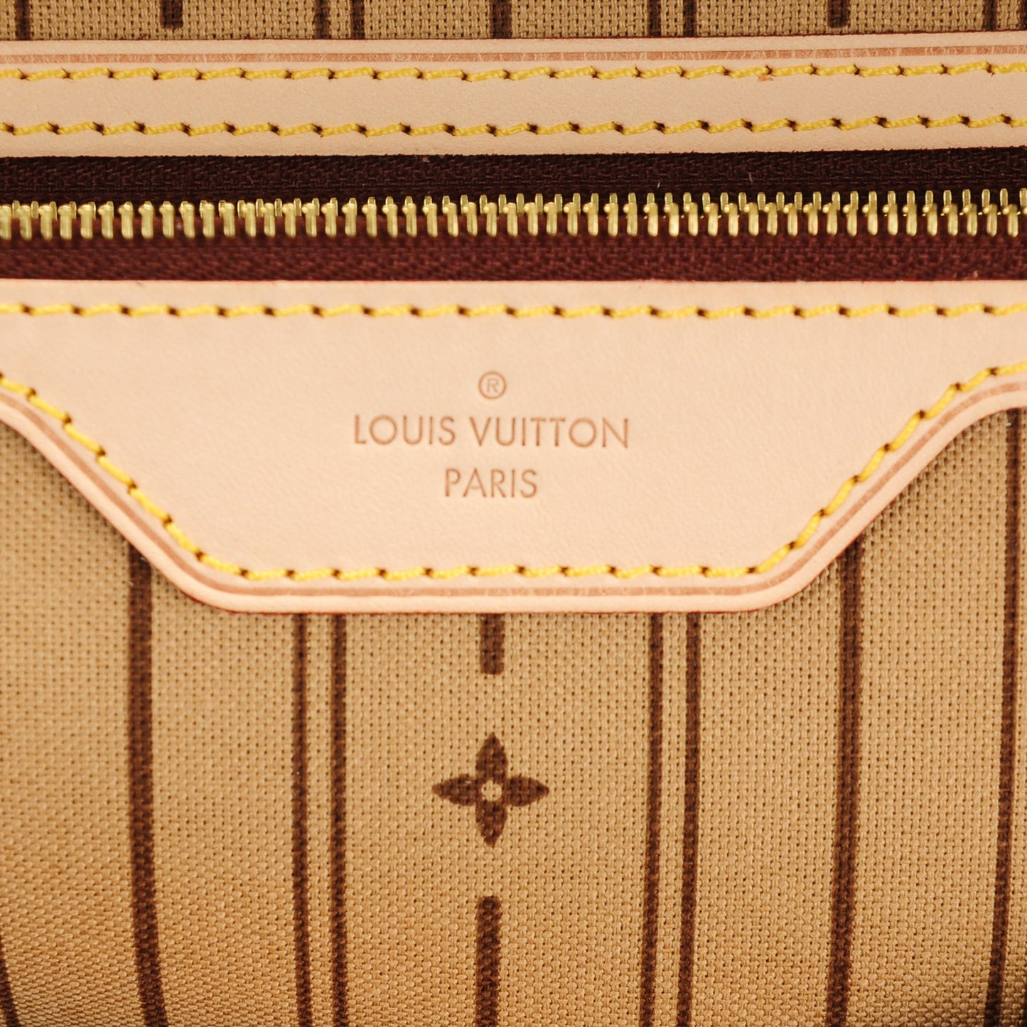 Monogram Delightful GM