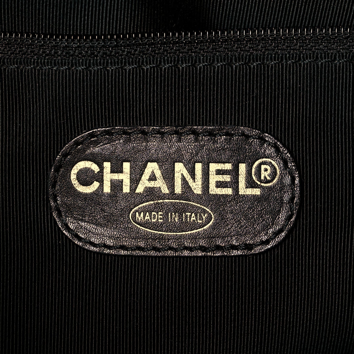 Caviar Large CC Shoulder Bag Black