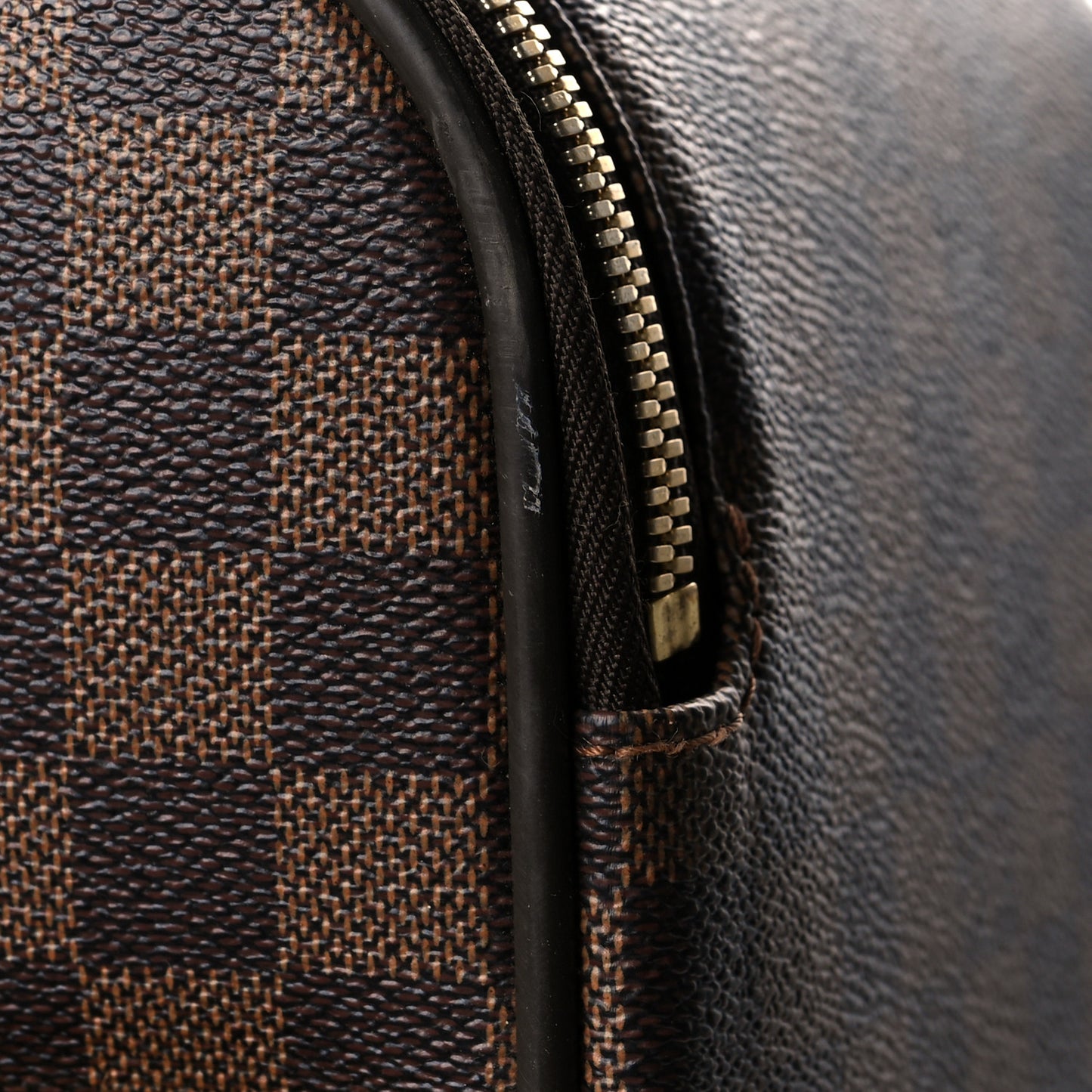 Damier Ebene Pegase Light 55