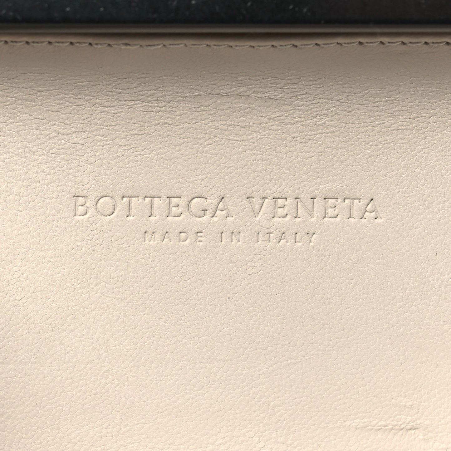 Metal Intrecciato Mesh Woven Knot Clutch Argento