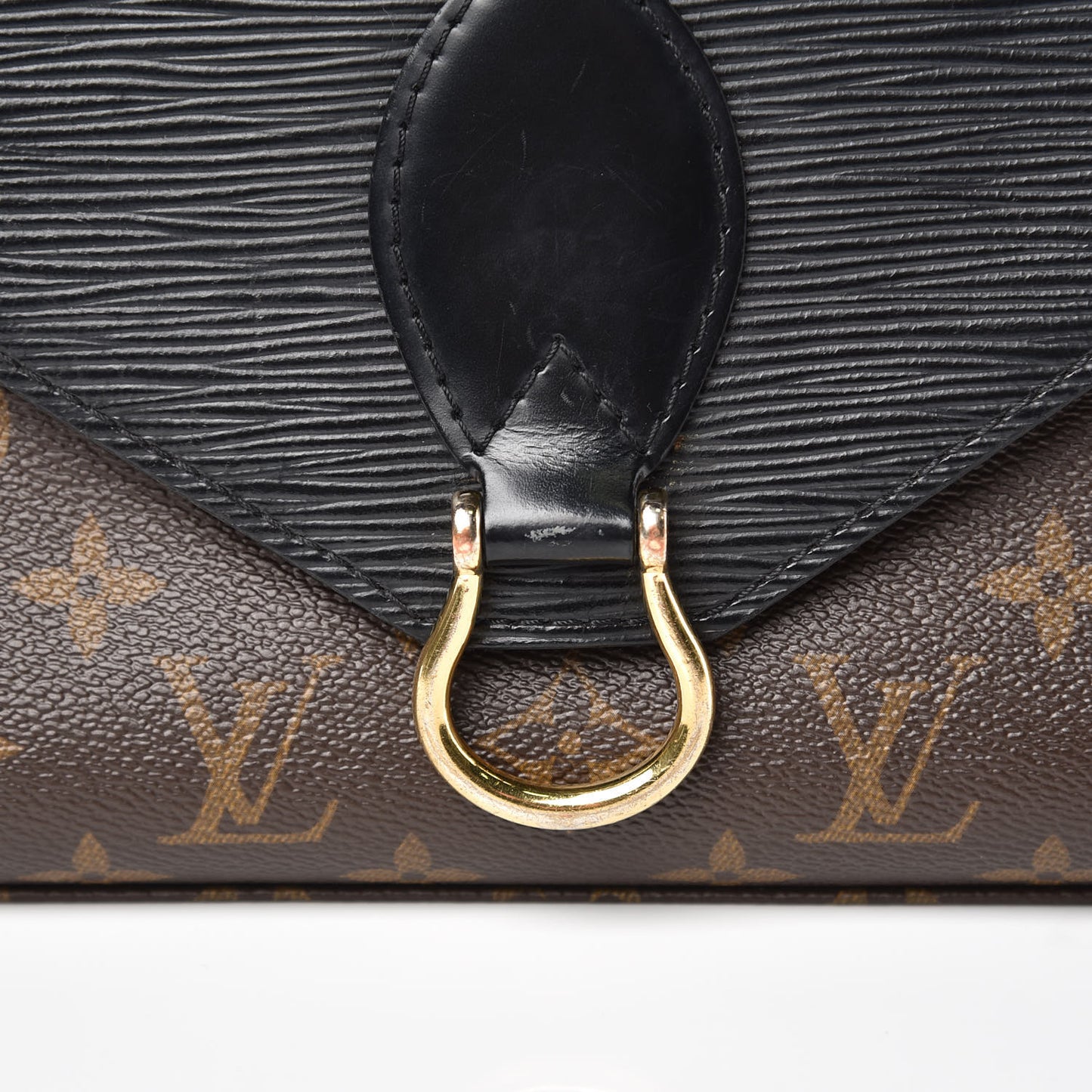 Epi Monogram Saint Michel Black