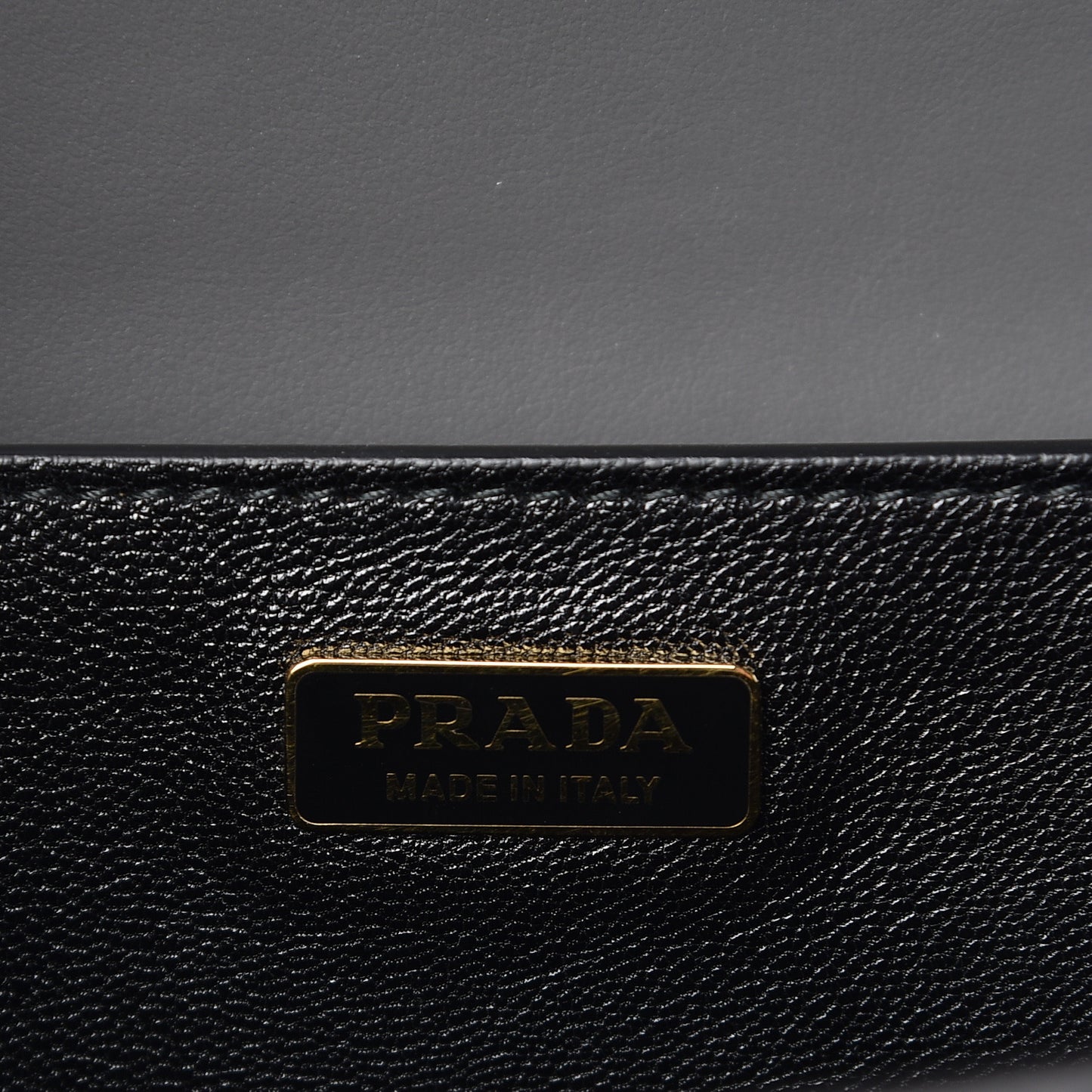 City Calfskin Saffiano Cahier Bag Mercurio Black