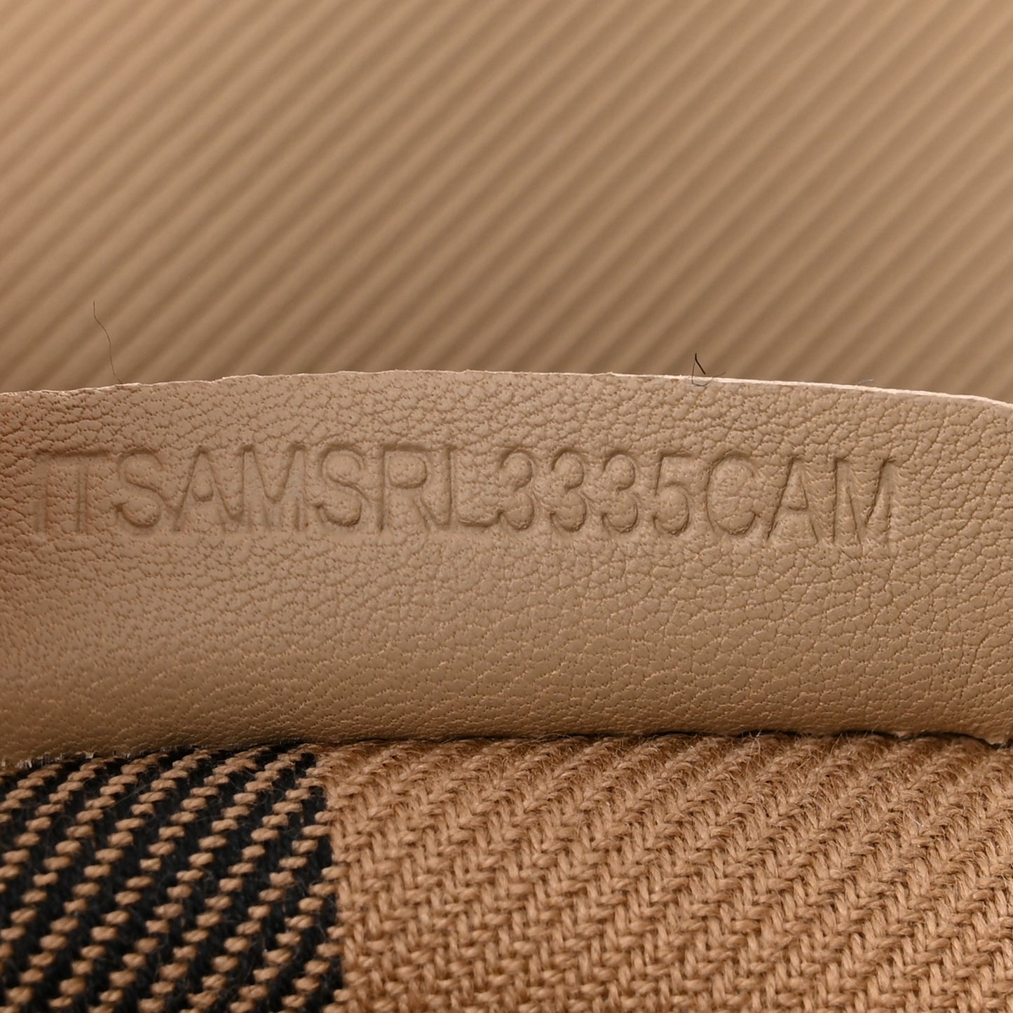 Trench Calfskin Medium Buckle Tote Honey