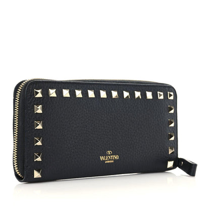 Valentino Garavani Pebbled Calfskin Rockstud Zip Around Wallet Black 3 of 10