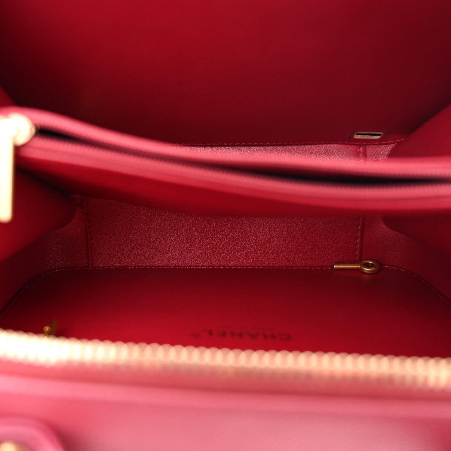 Chanel Caviar Quilted Medium CC Filigree Vanity Case Burgundy 5 of 11