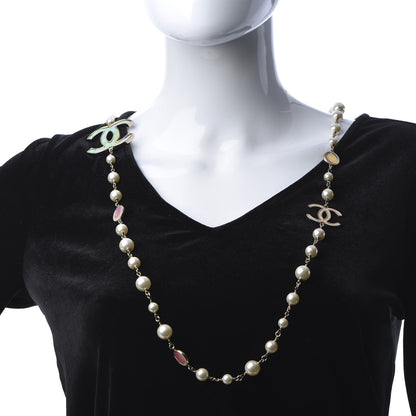 Chanel Graduated Pearl Resin CC Necklace 2 of 7