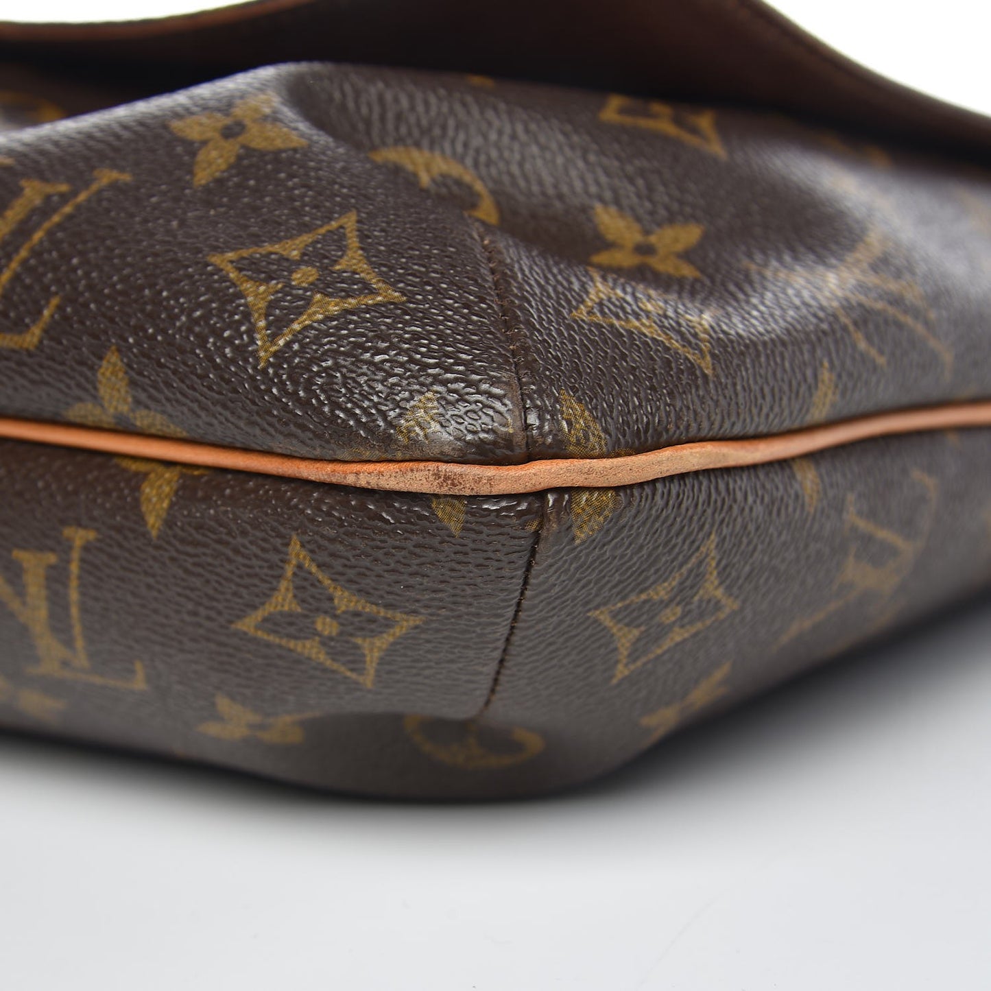 Monogram Musette GM