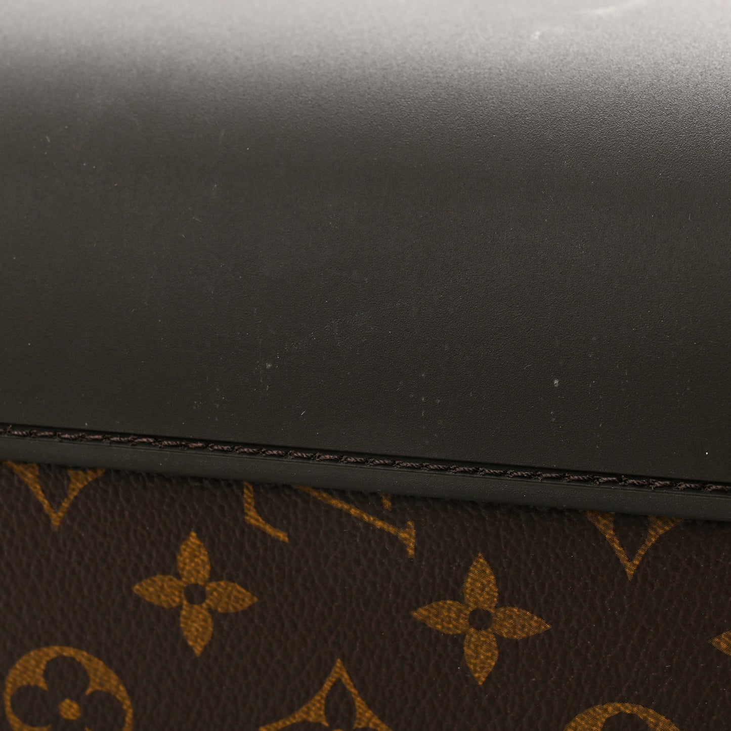 Monogram Pegase 55 Business NM