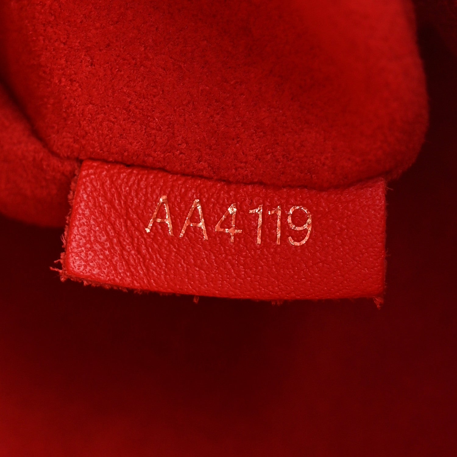 Louis Vuitton Monogram Locky BB Coquelicot 7 of 10