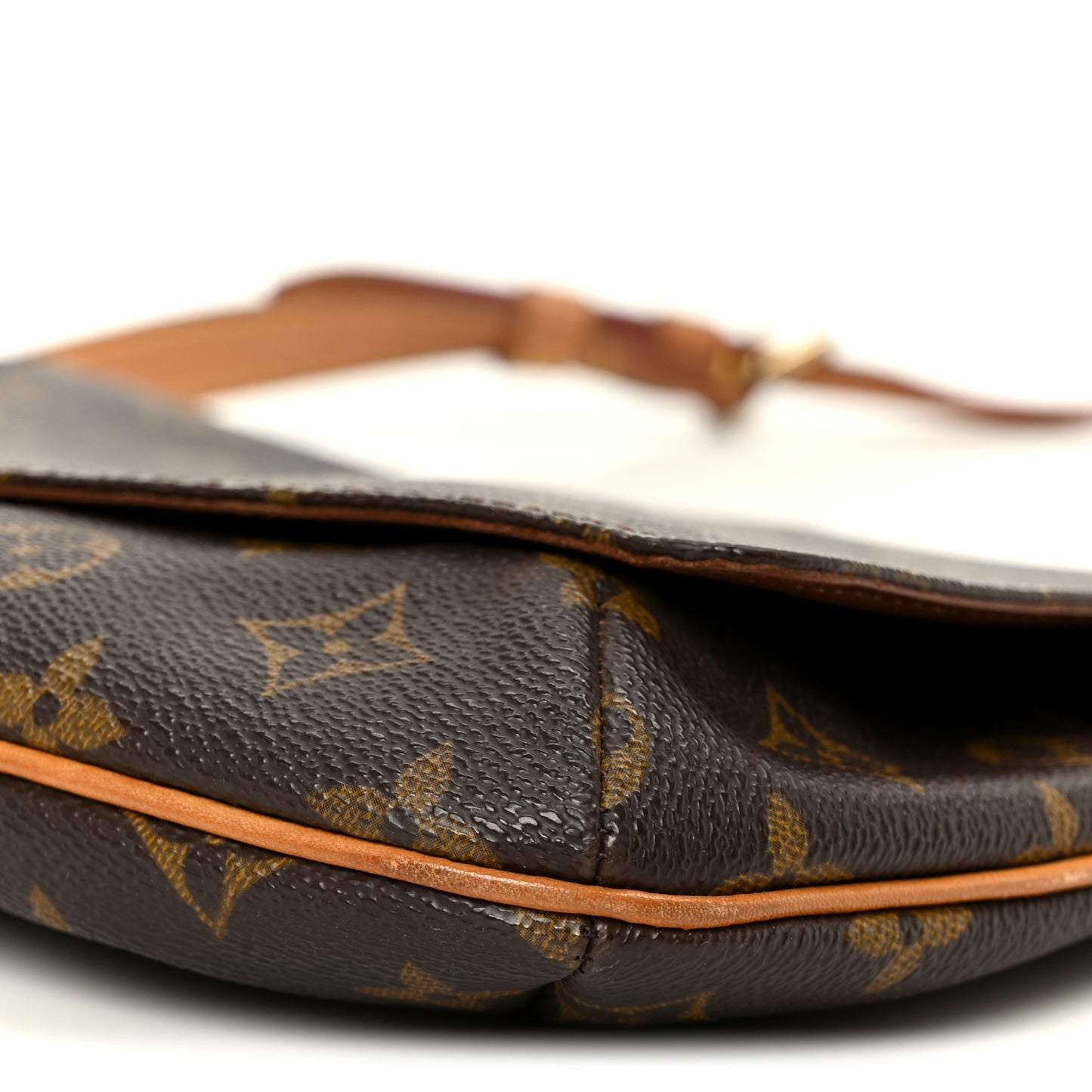 Monogram Musette Tango