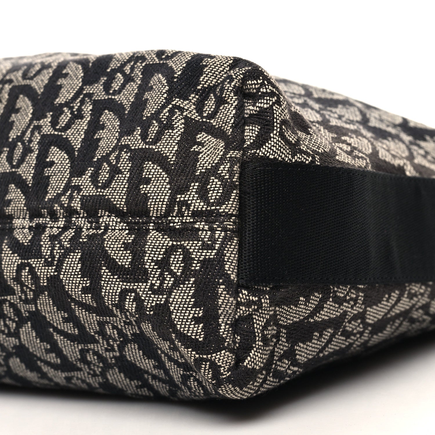 Christian Dior Monogram Messenger Black 10 of 10
