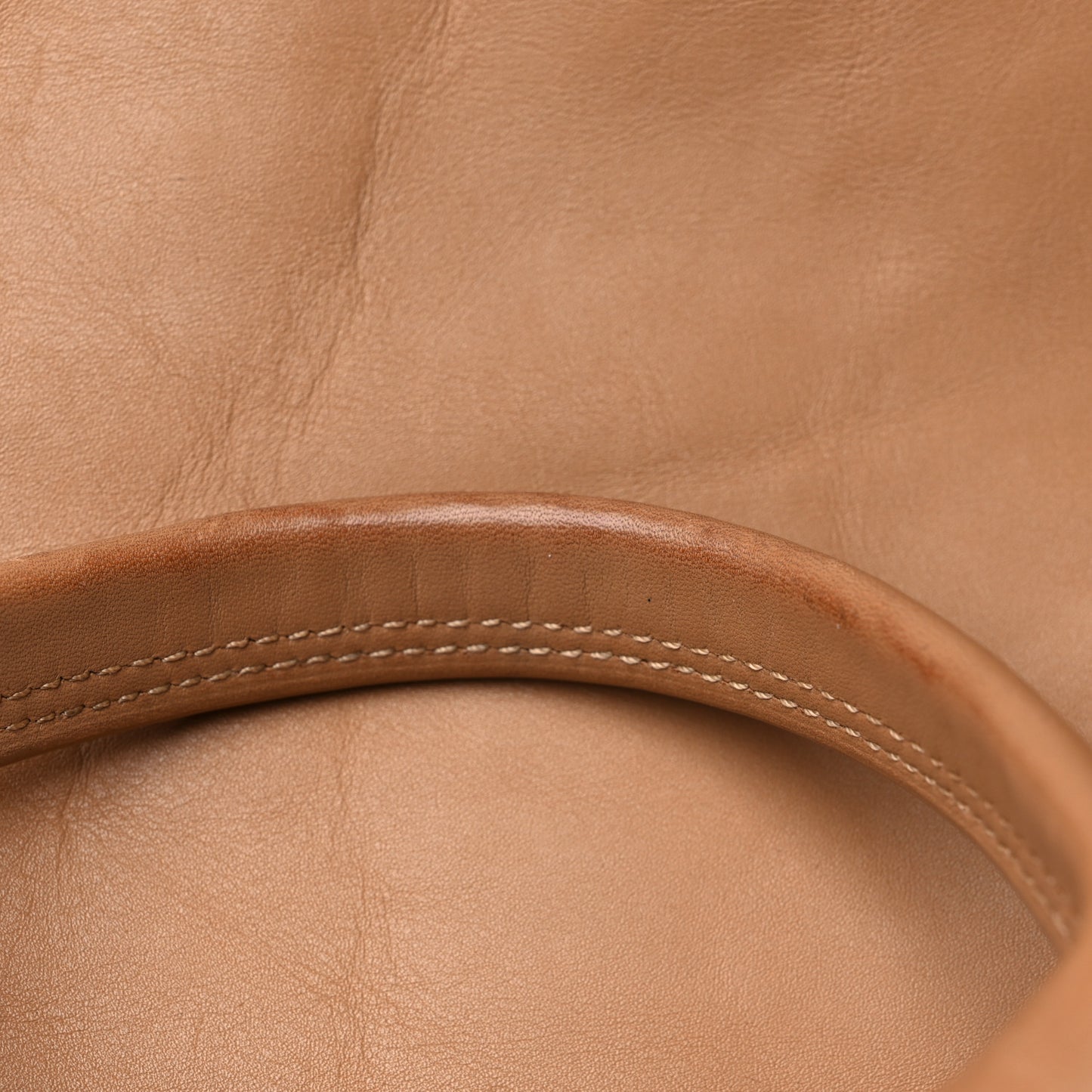 Calfskin 31 Hour Bag Nude