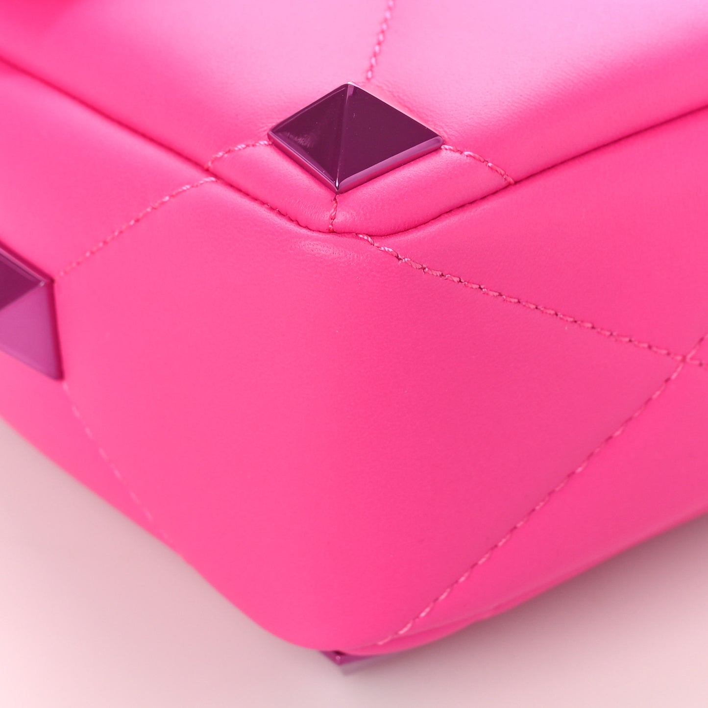Nappa Lacquer Monochrome Medium Roman Stud Shoulder Bag Pink PP