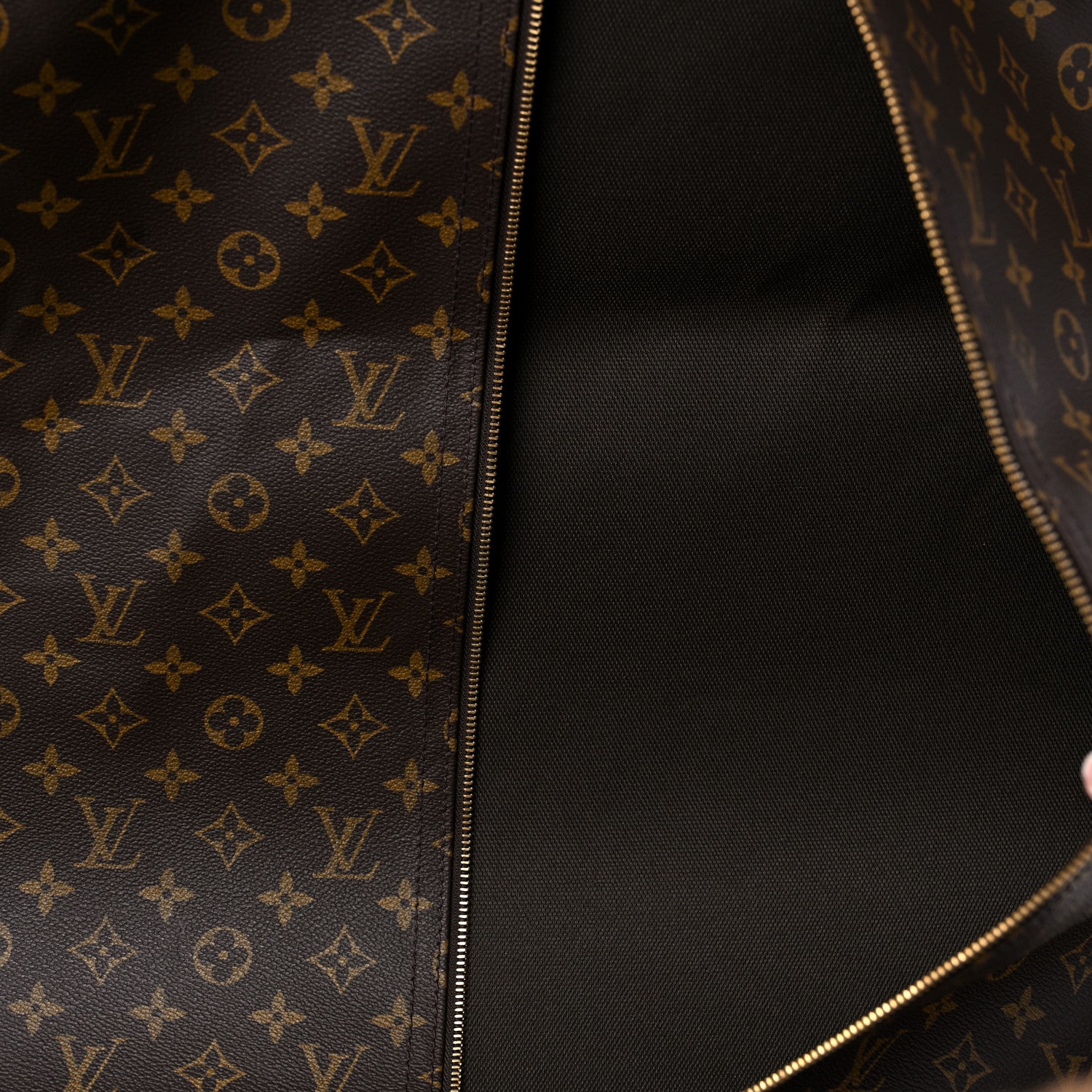 Louis Vuitton Monogram Garment Cover 17 of 23