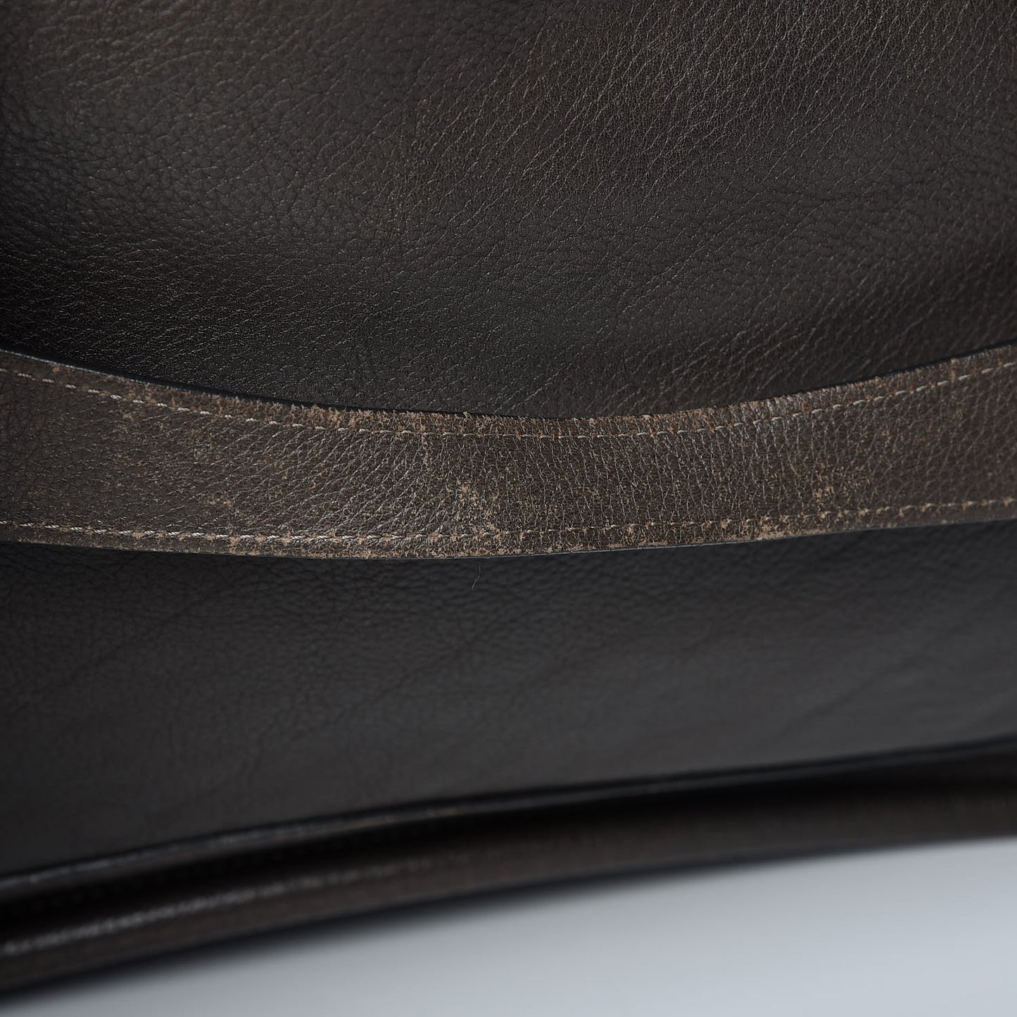 Calfskin Large Paraty Rock