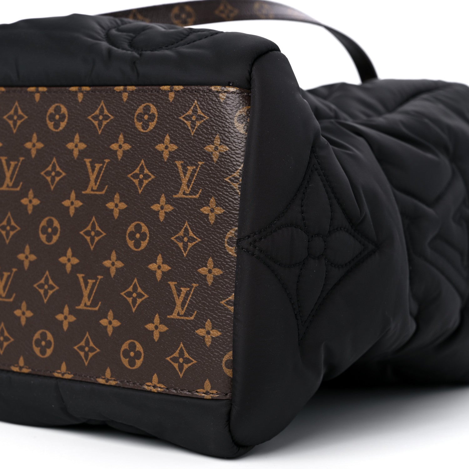 Louis Vuitton Econyl Monogram Pillow Giant Onthego GM Black 8 of 8