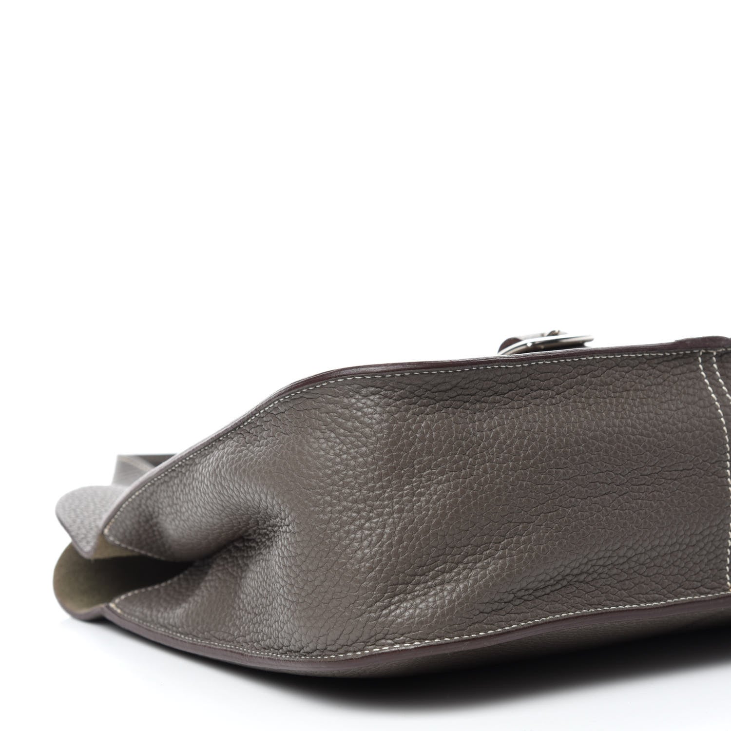 Hermes Taurillon Clemence Halzan 31 GM Etain 10 of 18