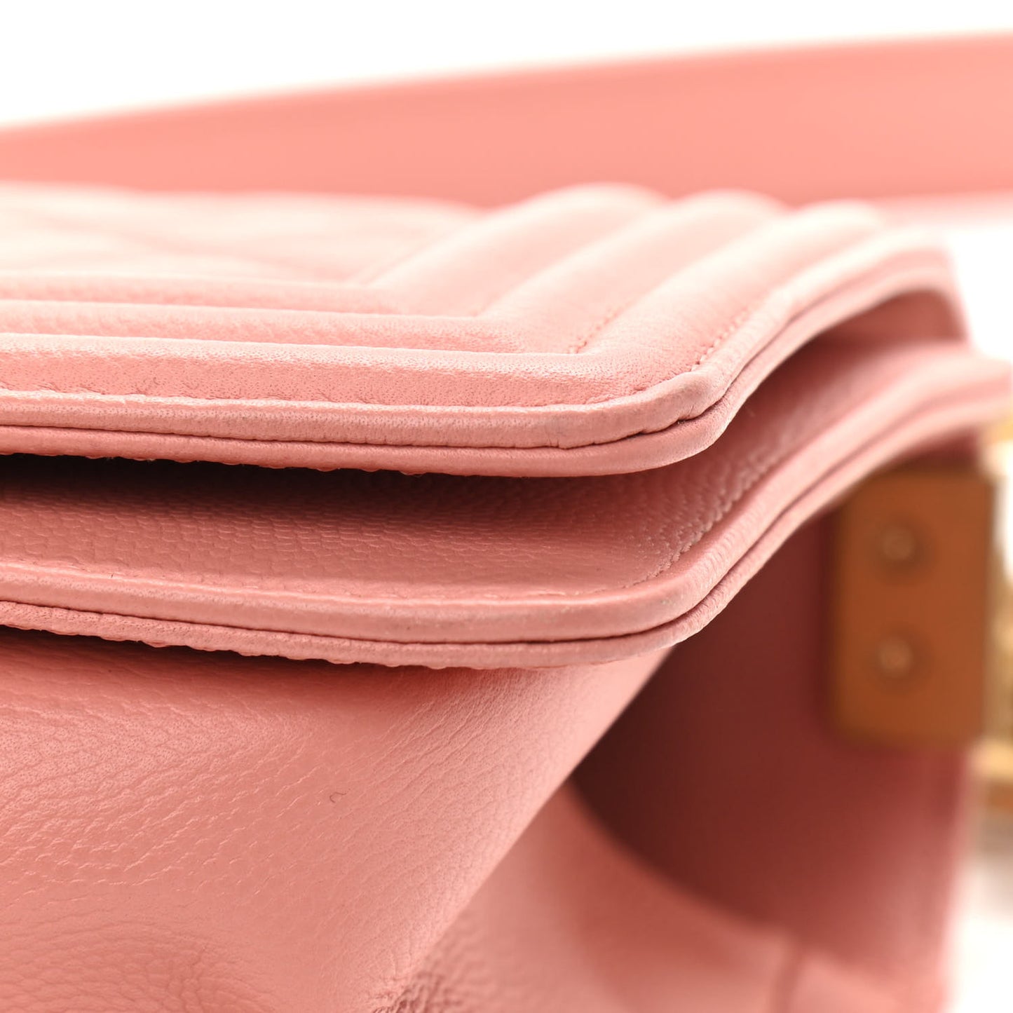 Caviar Quilted Medium Boy Flap Pink