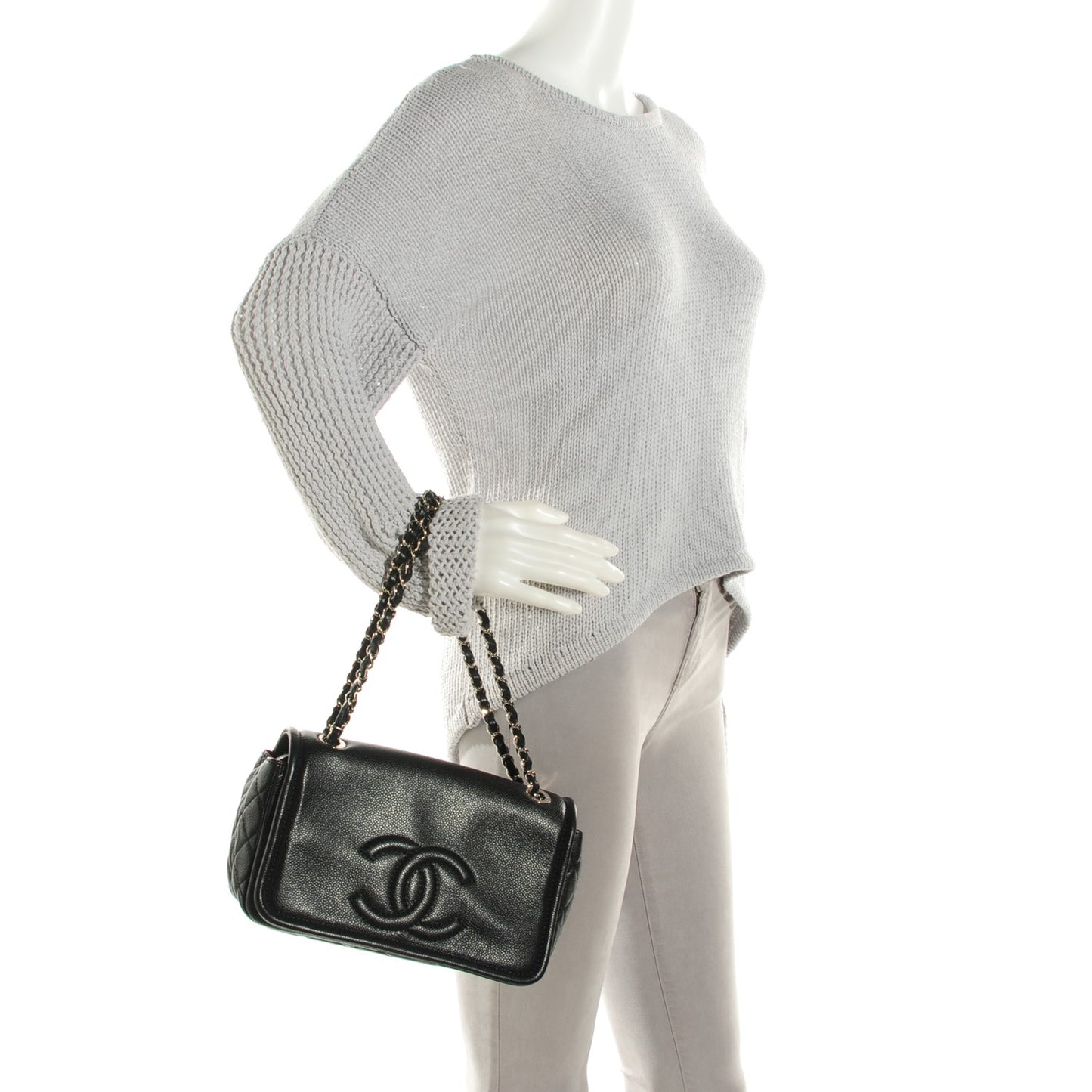 Caviar Medium Timeless CC Flap Black