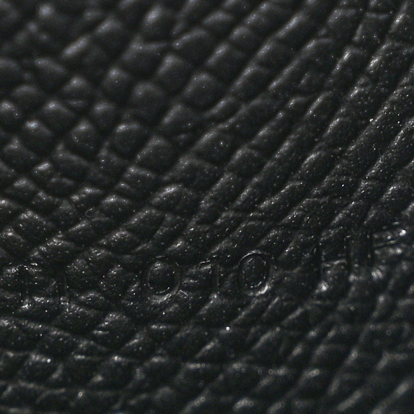 Epsom Kelly Longue Wallet Black