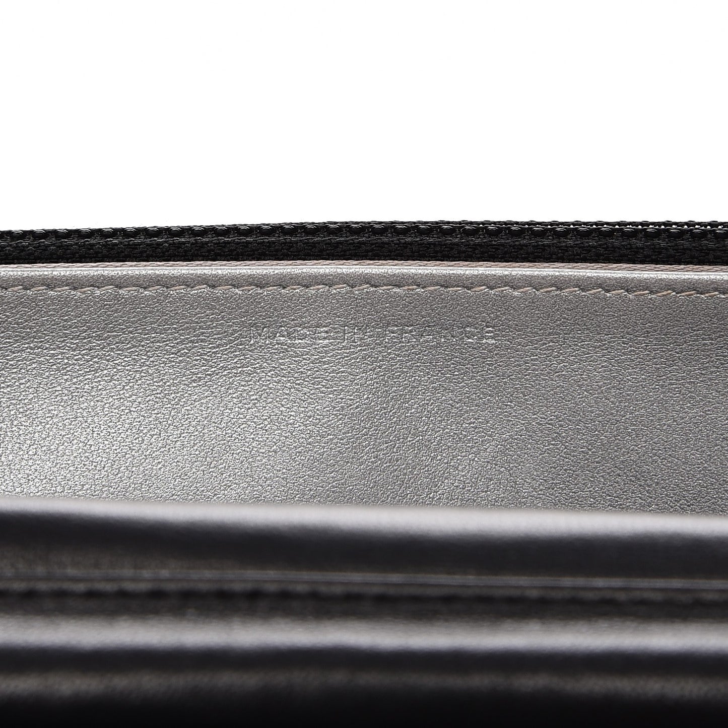 Lambskin Camellia Embossed Wallet On Chain WOC Black