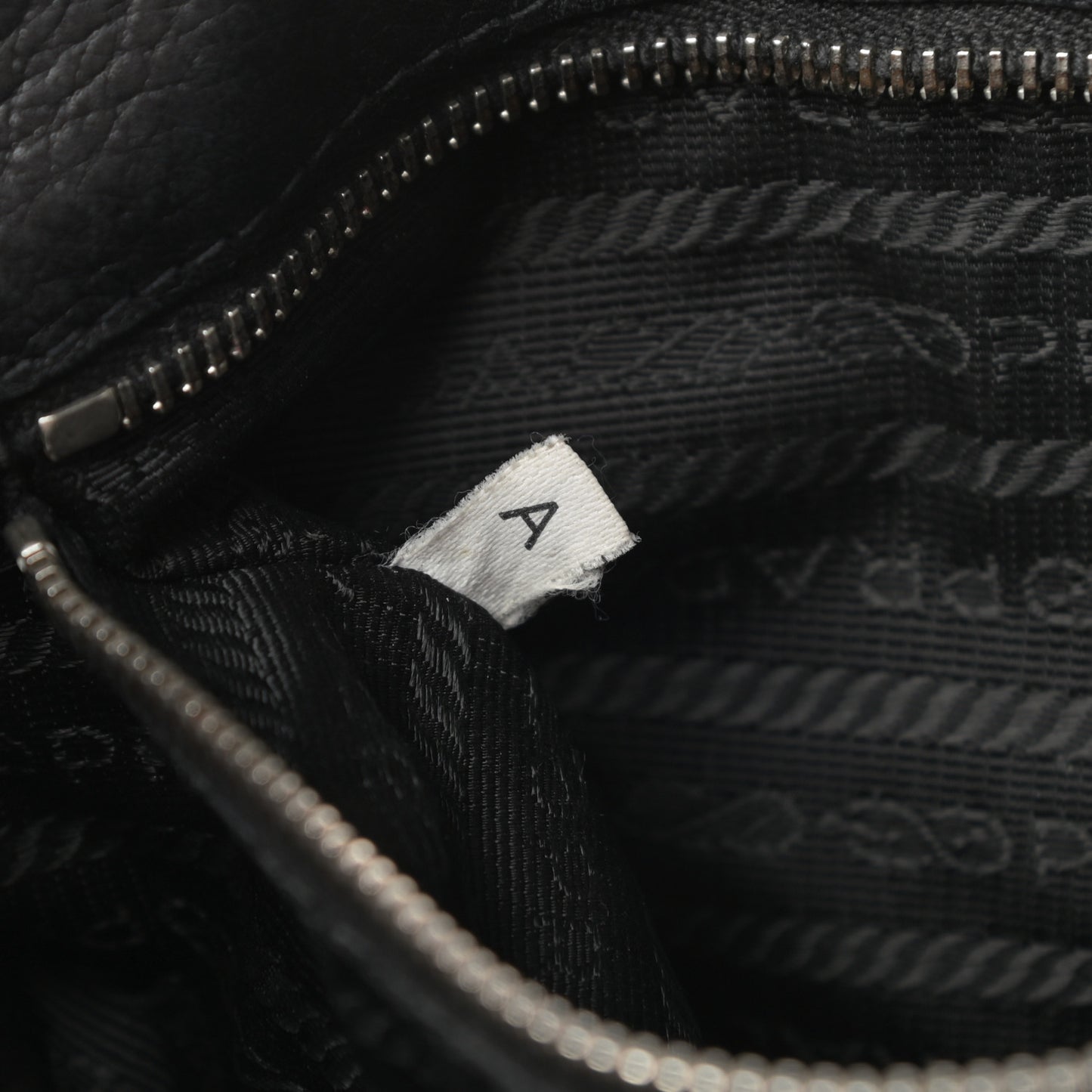 Vitello Daino Shoulder Flap Bag Black
