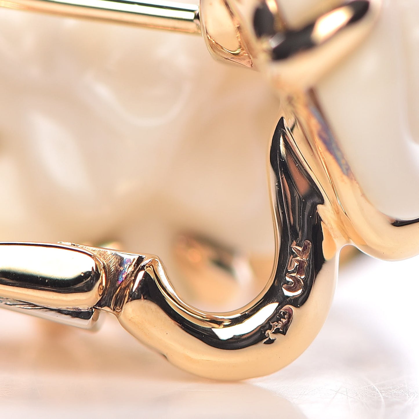 18K Yellow Gold White Agate Camellia Earrings