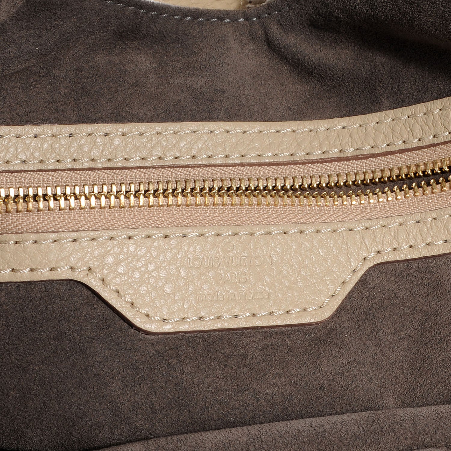Louis Vuitton Mahina L Coquille 6 of 7