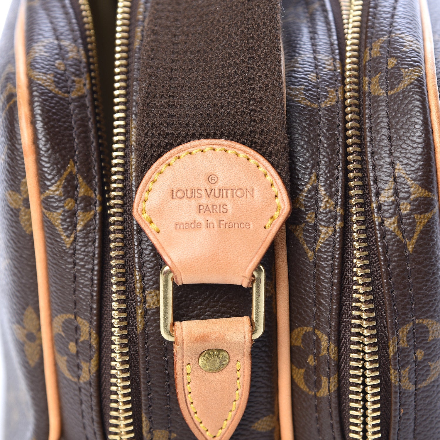 Louis Vuitton Monogram Reporter PM 7 of 14
