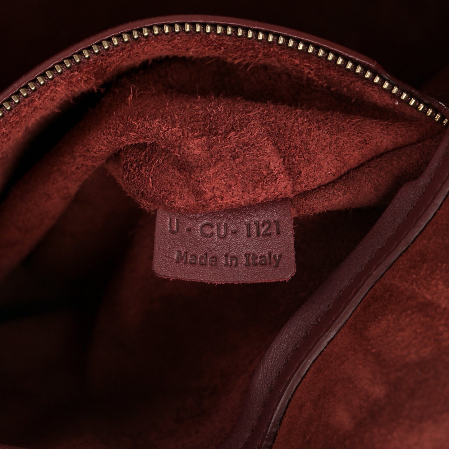Supple Calfskin Medium Phantom Luggage Burgundy