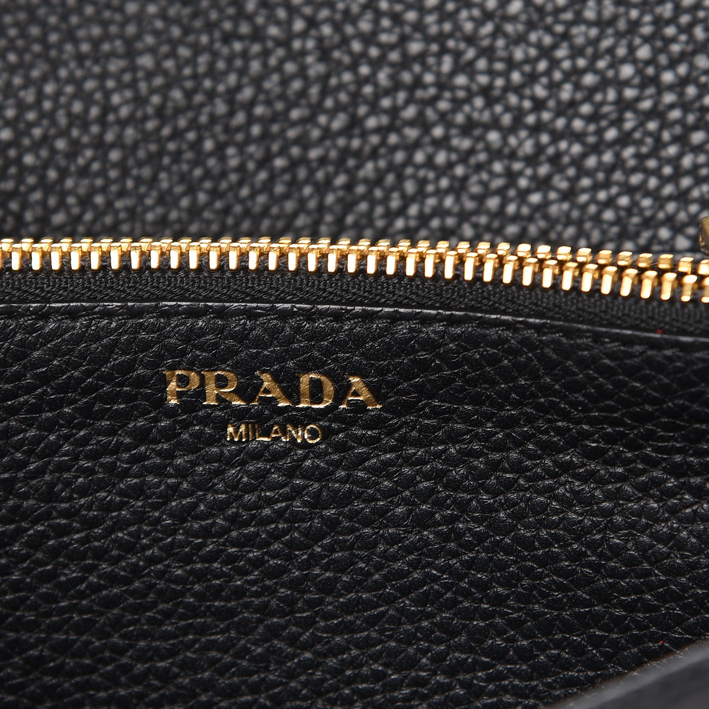 Vitello Grain Wristlet Wallet Black